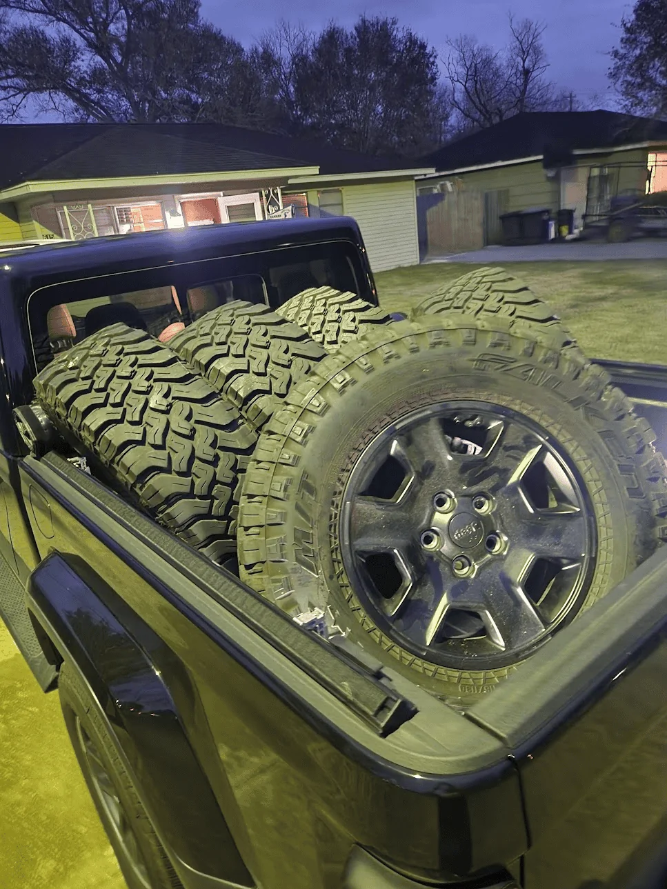Jeep Gladiator "The DADIATOR" Overland JT 1675838835923