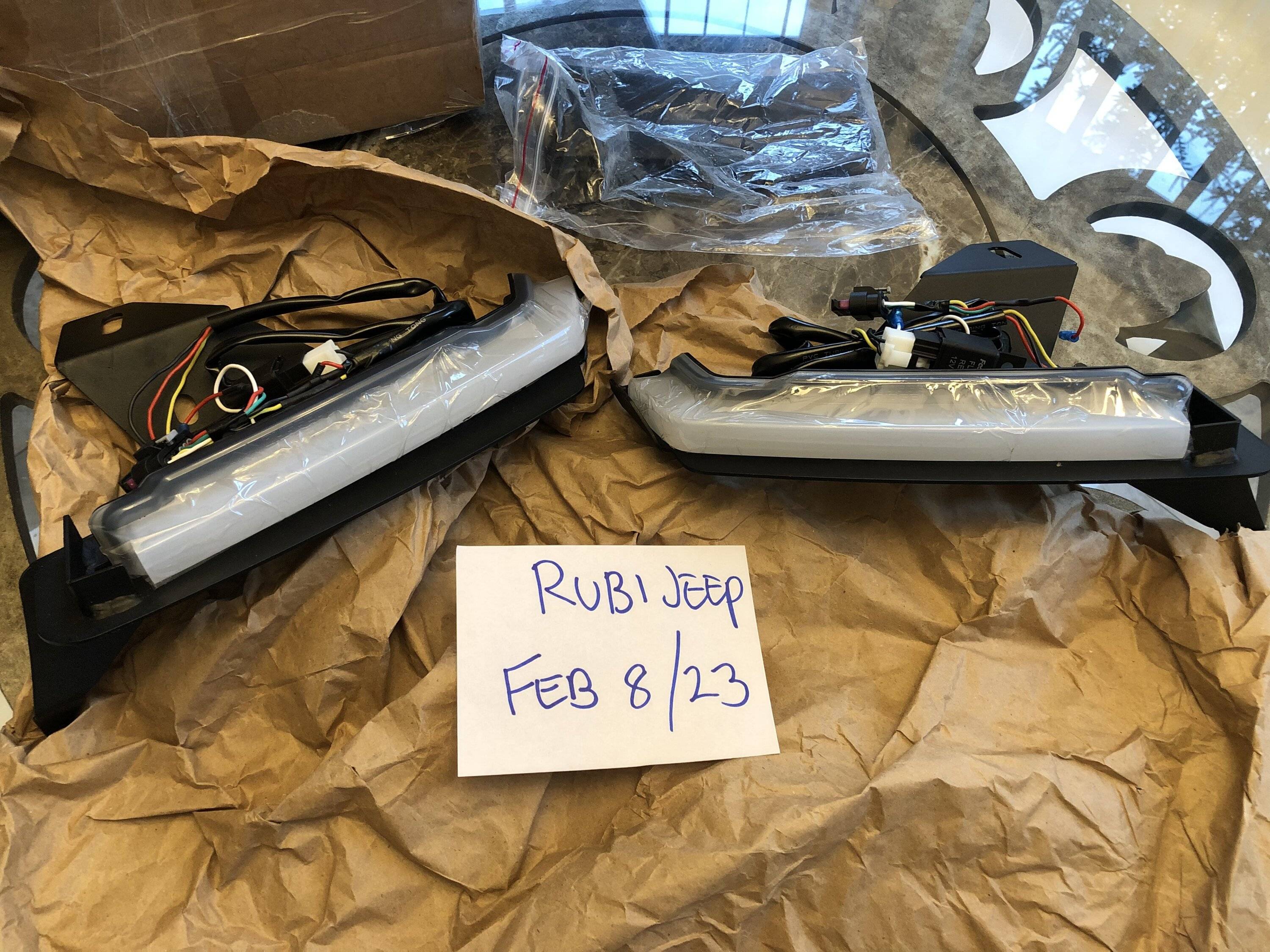 Jeep Gladiator Rugged ridge LED light FEE23F12-BD9D-4EF8-A7E1-9BBA9B95064D
