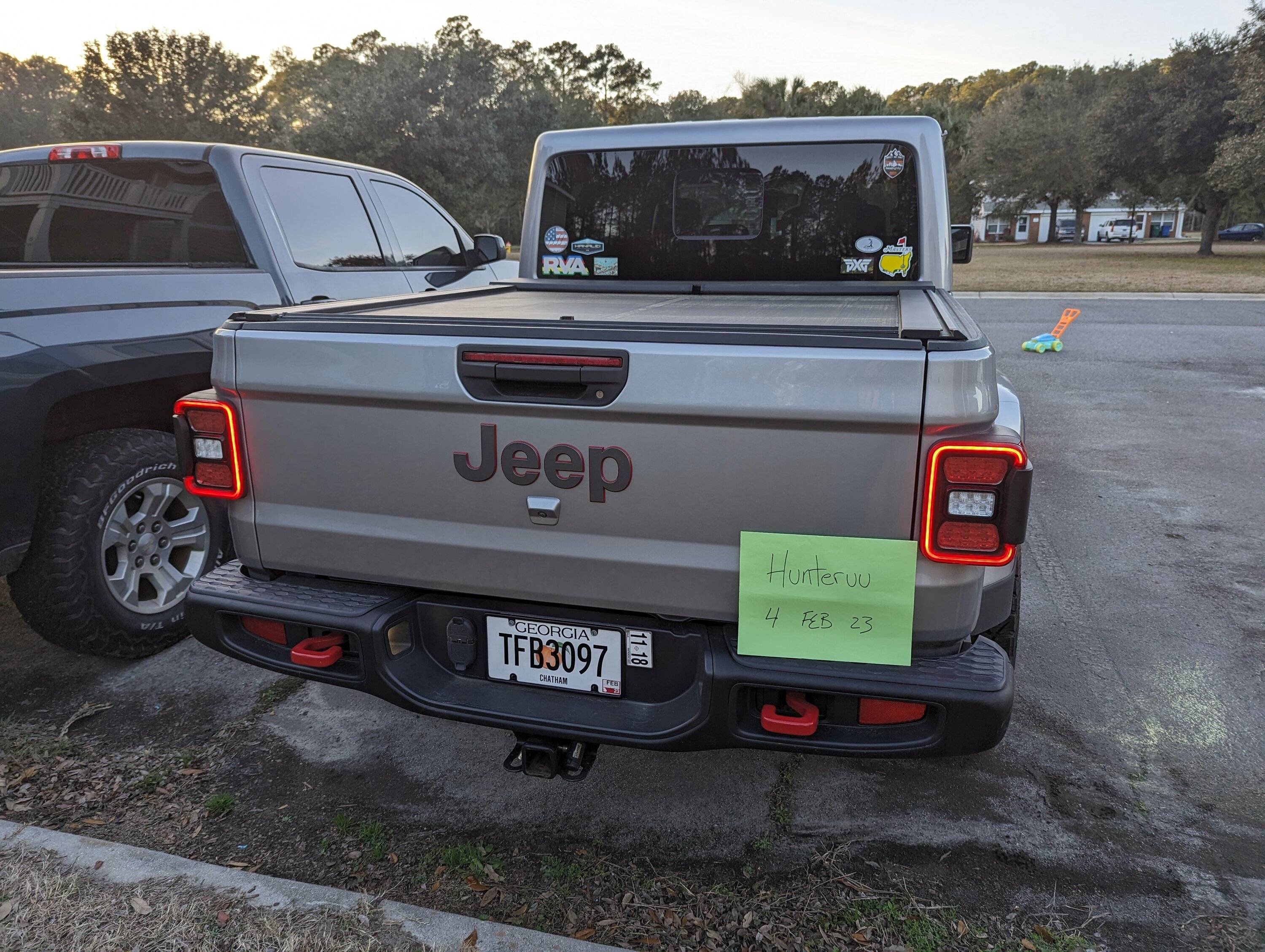 Jeep Gladiator FS/FT: OEM LED tail lights PXL_20230204_223348426.MP
