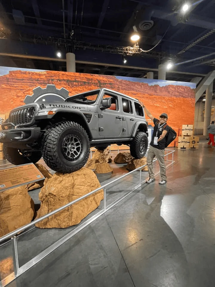 Jeep Gladiator 20th anniversary Rubicon 4xe shows new grille design 1675909599305-png-png