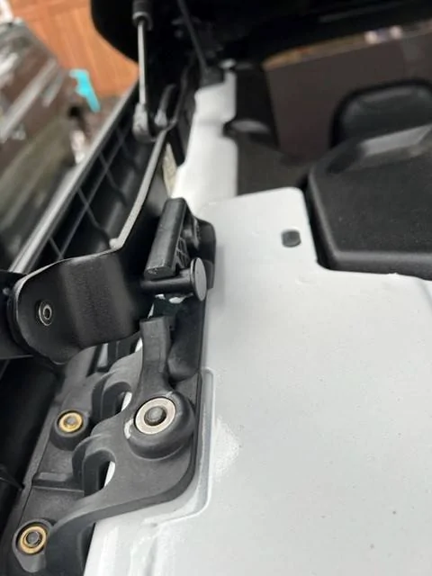Jeep Gladiator Broken Soft Top Bracket - Any Ideas? JeepTop2