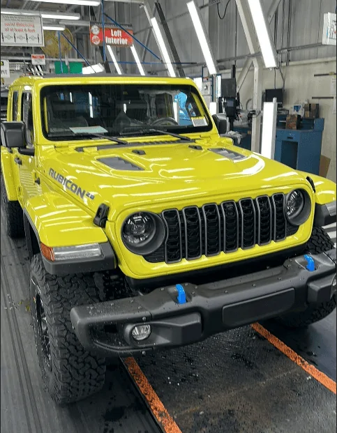 Jeep Gladiator 20th anniversary Rubicon 4xe shows new grille design Screen Shot 2023-02-09 at 11.24.07 AM