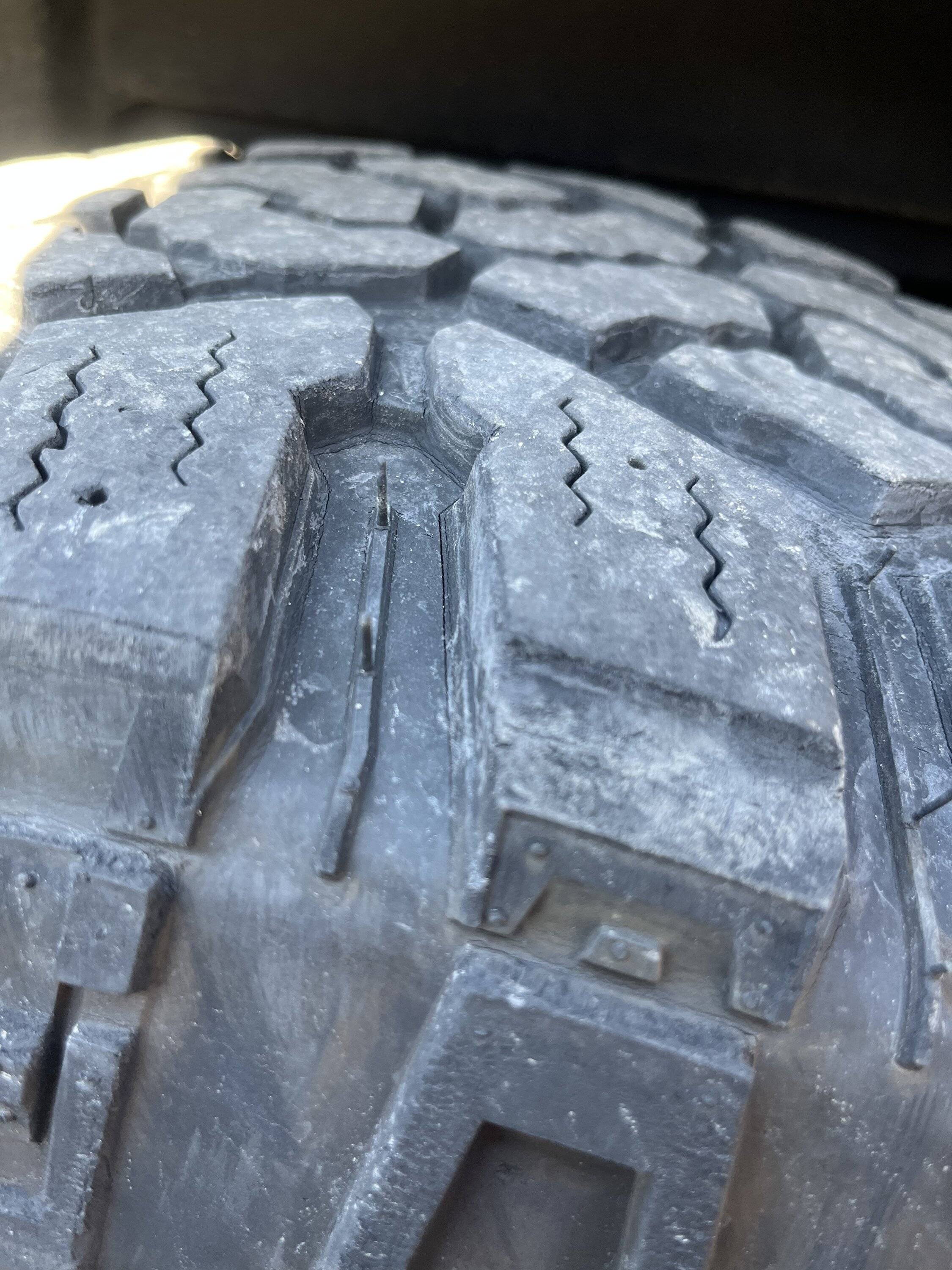 Jeep Gladiator 37x12.50r17 kenati trail hogs F5A5E94B-B37F-4347-9A16-46FE581DC5CF