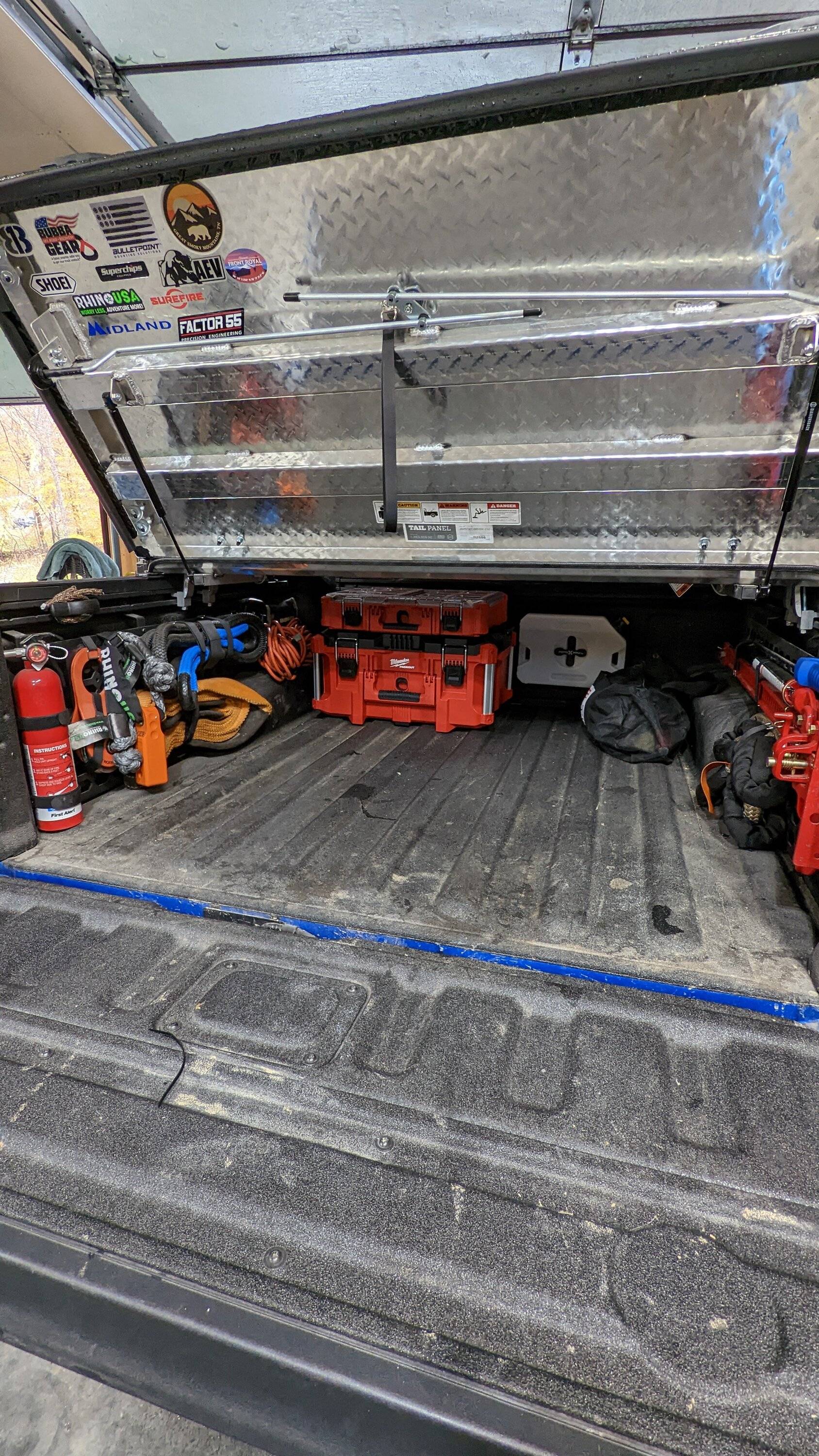 Jeep Gladiator Tools and tool boxes - let's see em PXL_20221031_185601233