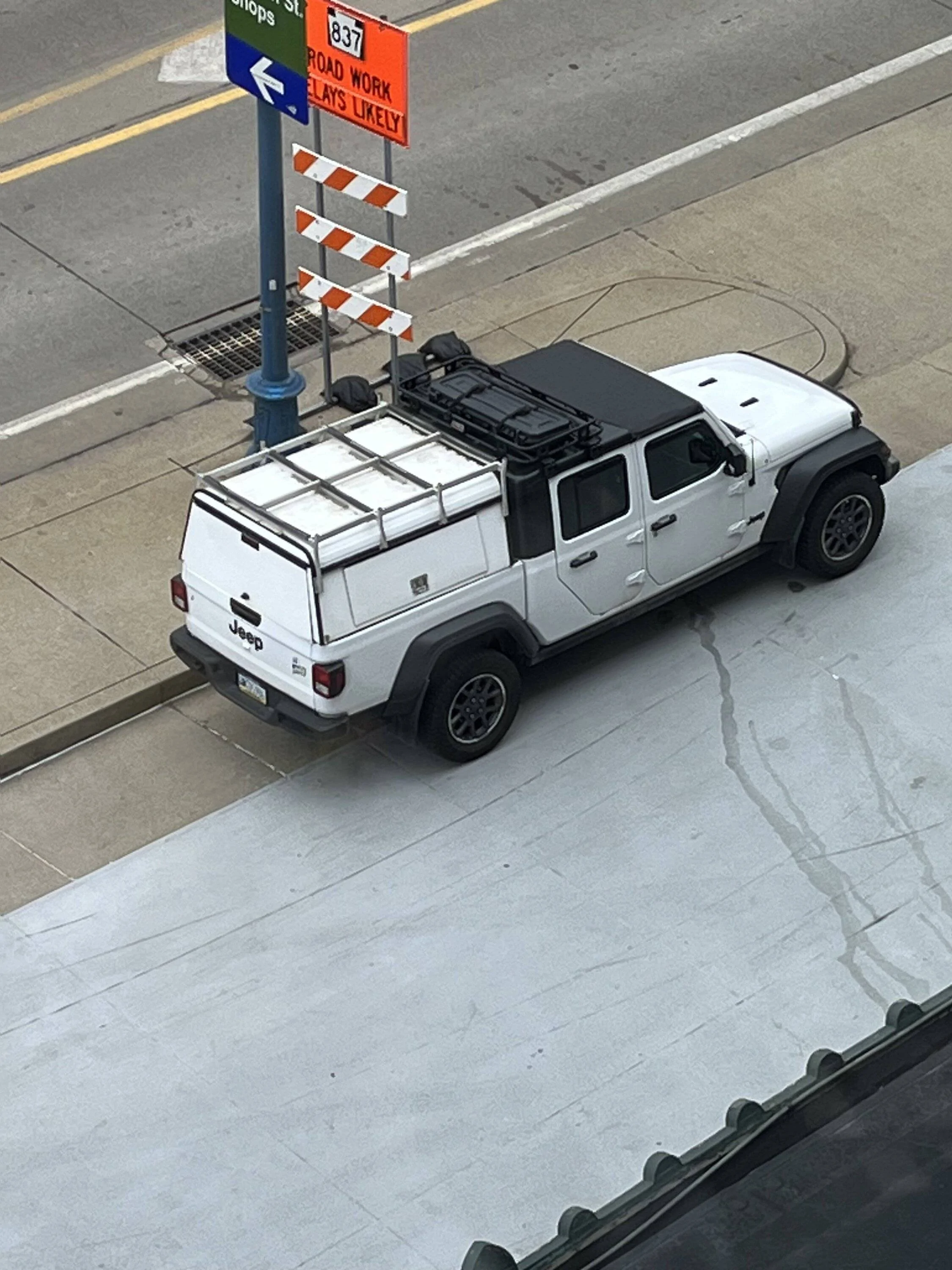 Jeep Gladiator Shortened ARE aluminum topper. IMG_1027