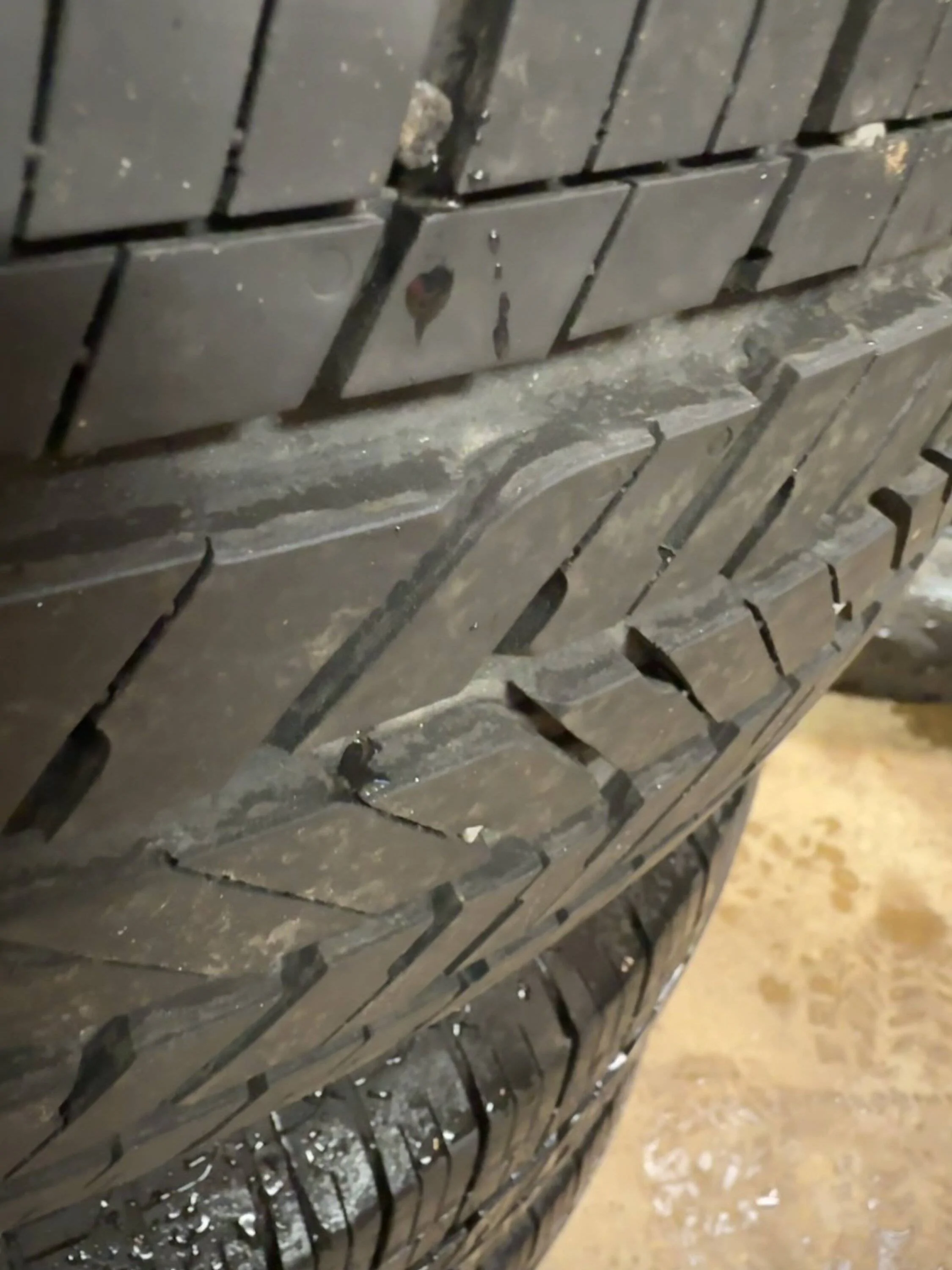 Jeep Gladiator Wheels and tires off of a brand new gladiator 2