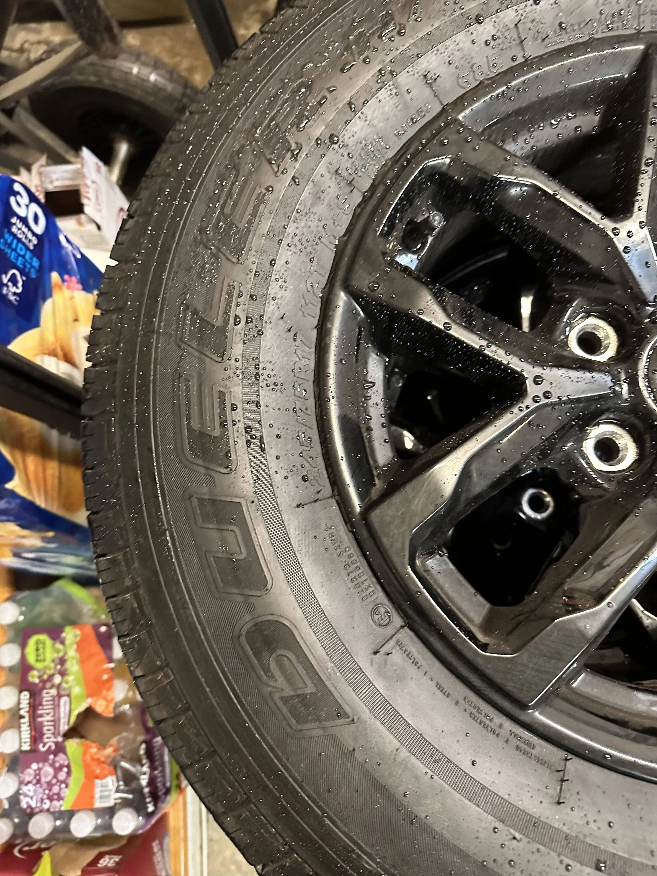 Jeep Gladiator Wheels and tires off of a brand new gladiator 5
