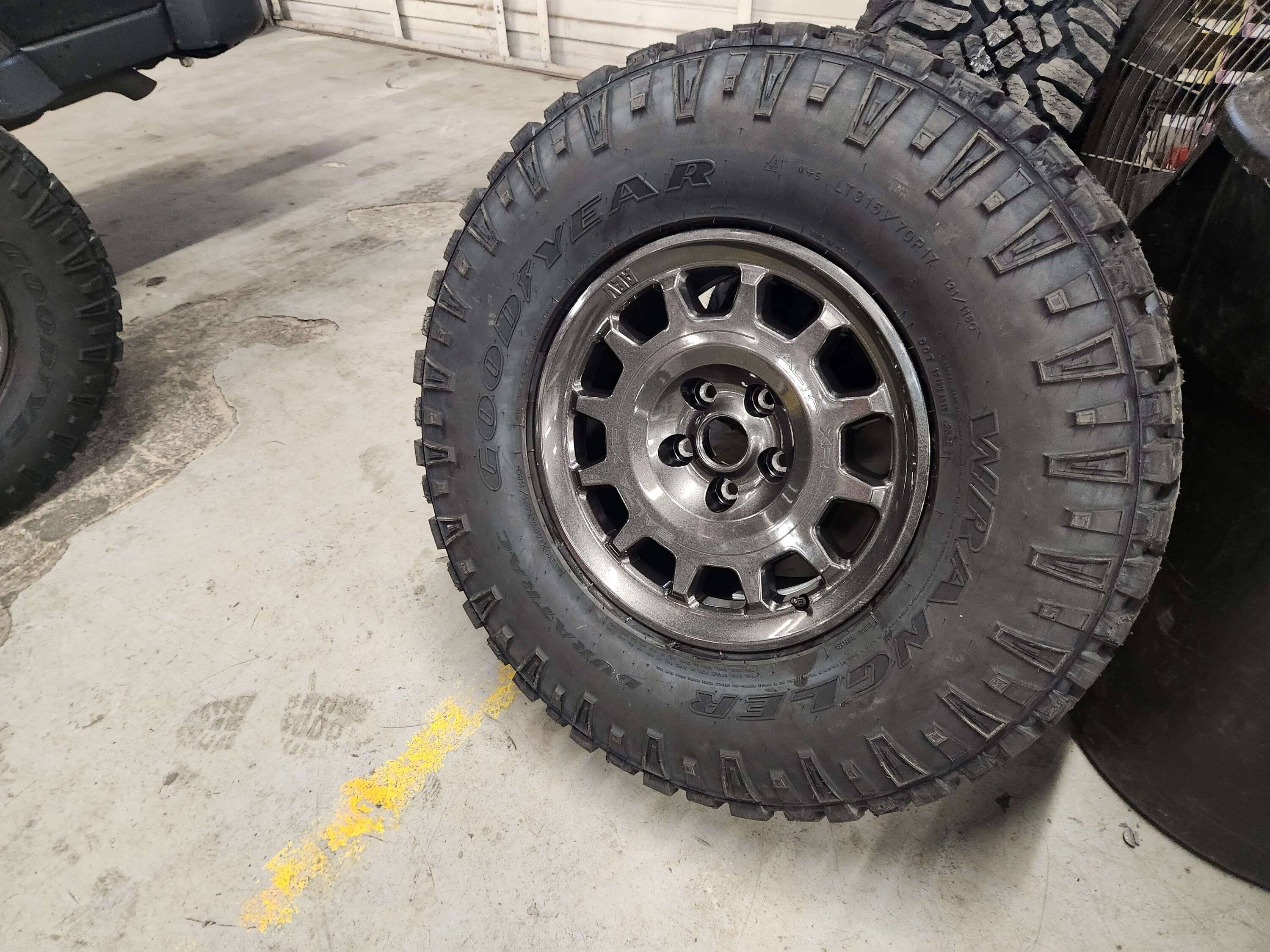 Jeep Gladiator BlackSheep - Max Tow Build tires2
