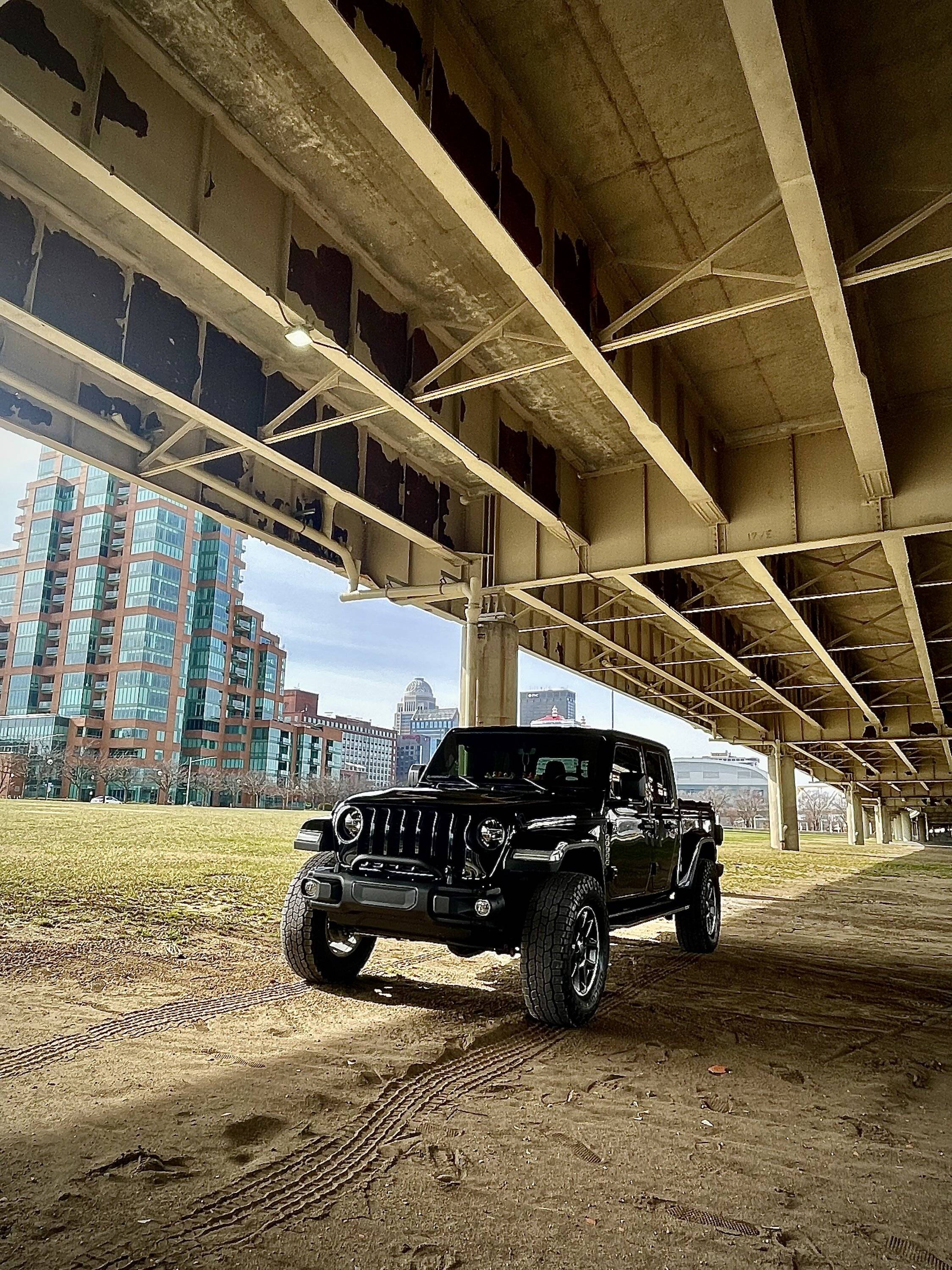 Jeep Gladiator Gladiator Glamour Shots 936A9D42-F7F9-416C-B402-03866793E242