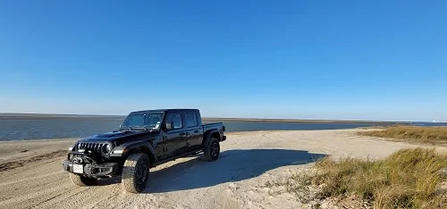 Jeep Gladiator Mud, bikes, beach and a Battleship BeachNoSun