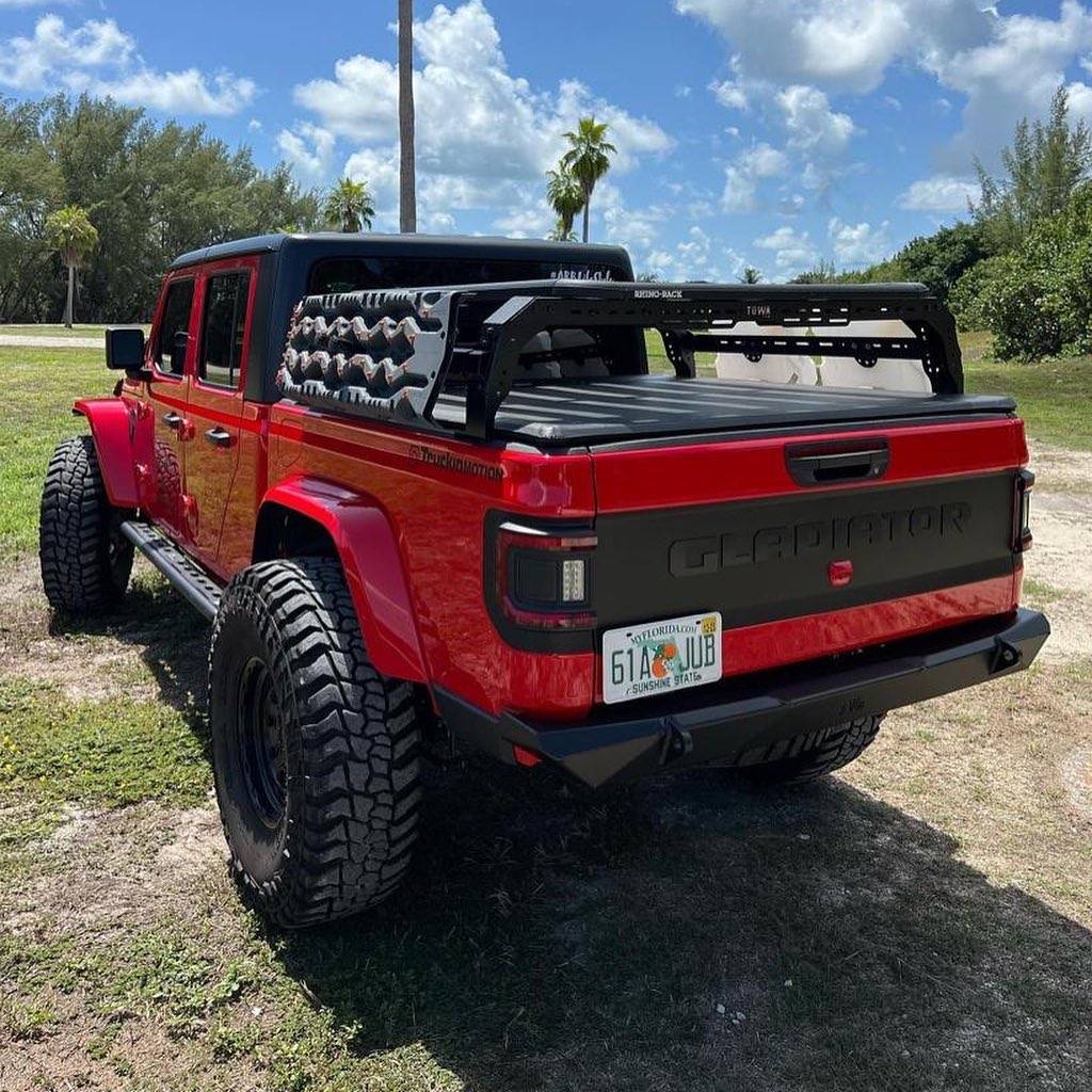 Jeep Gladiator TUWA Pro introduces a new design to Shiprock Mid Rack Collection --  height adjustable version! Snapinsta.app_1080_305195877_1685898655115710_4491416032287229961_n