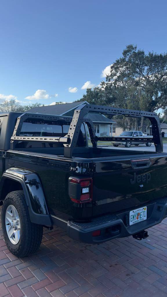 Jeep Gladiator TUWA Pro introduces a new design to Shiprock Mid Rack Collection --  height adjustable version! PHOTO-2023-02-04-16-33-25
