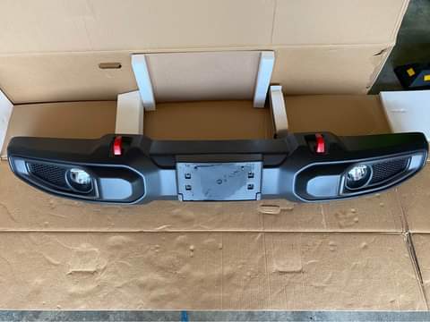 Jeep Gladiator OEM front steel bumper FB_IMG_1676360595549