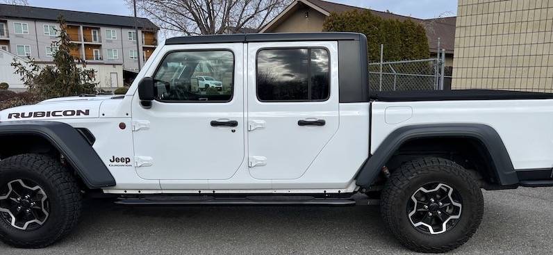 Jeep Gladiator Westin Nerf Bar deal was real IMG_2816