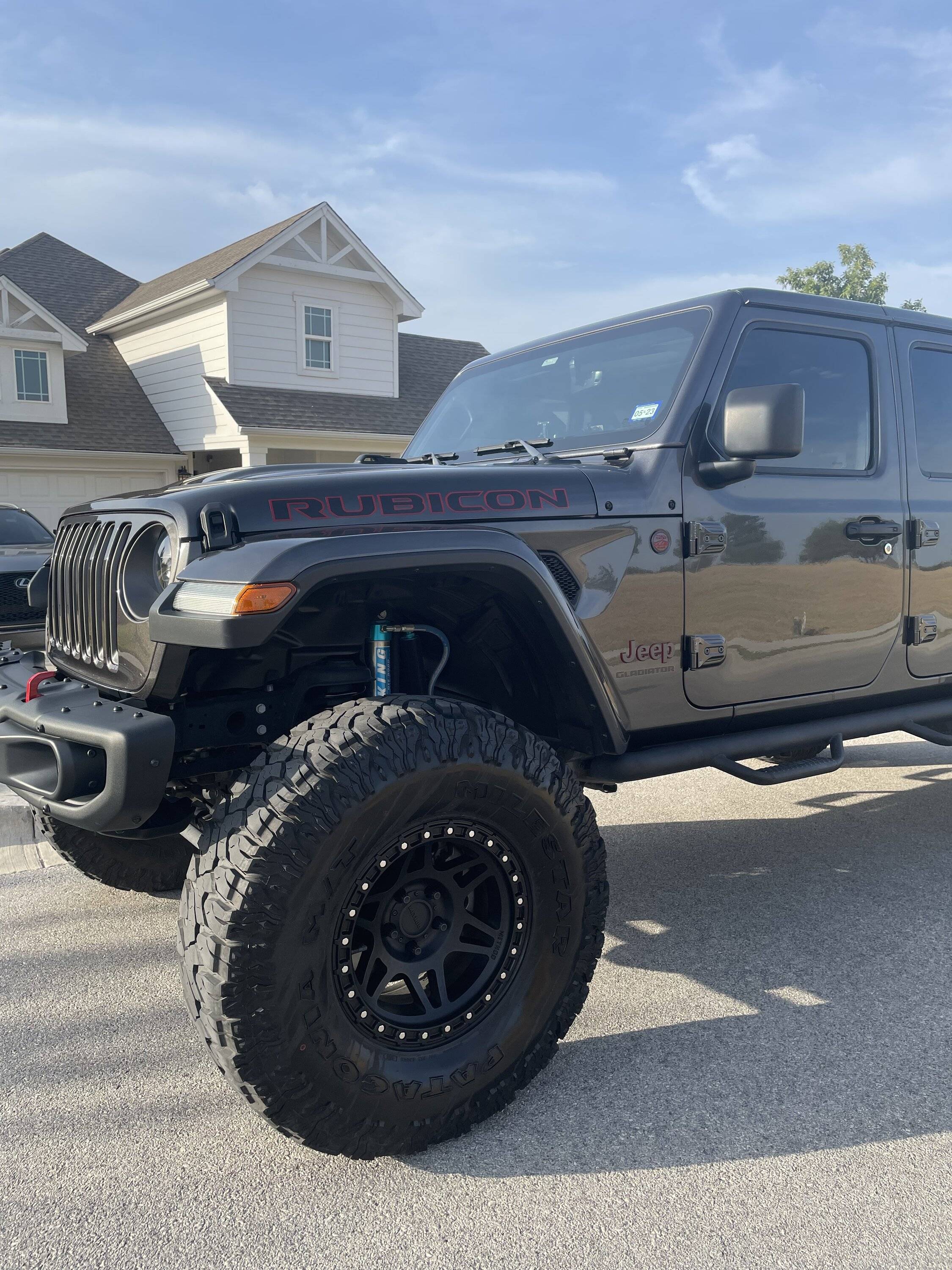 Jeep Gladiator GRANITE CRYSTAL JT Gladiator Club 0A446011-7D2D-4088-A6D2-FD700CC36167