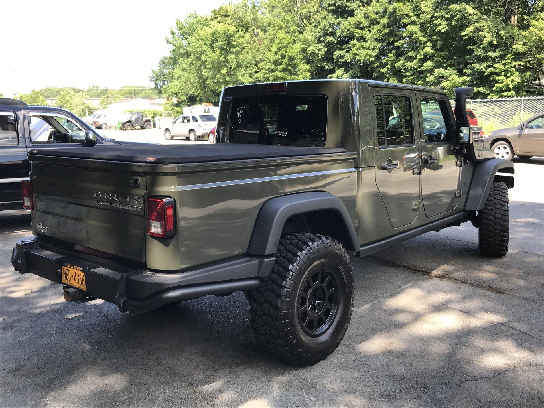 Jeep Gladiator [Updated] 2020 Gladiator Colors Revealed! Gobi, Hydro Blue, Gator Coming Soon 84F0FB38-79F3-4BCE-9AB7-944453216E3D