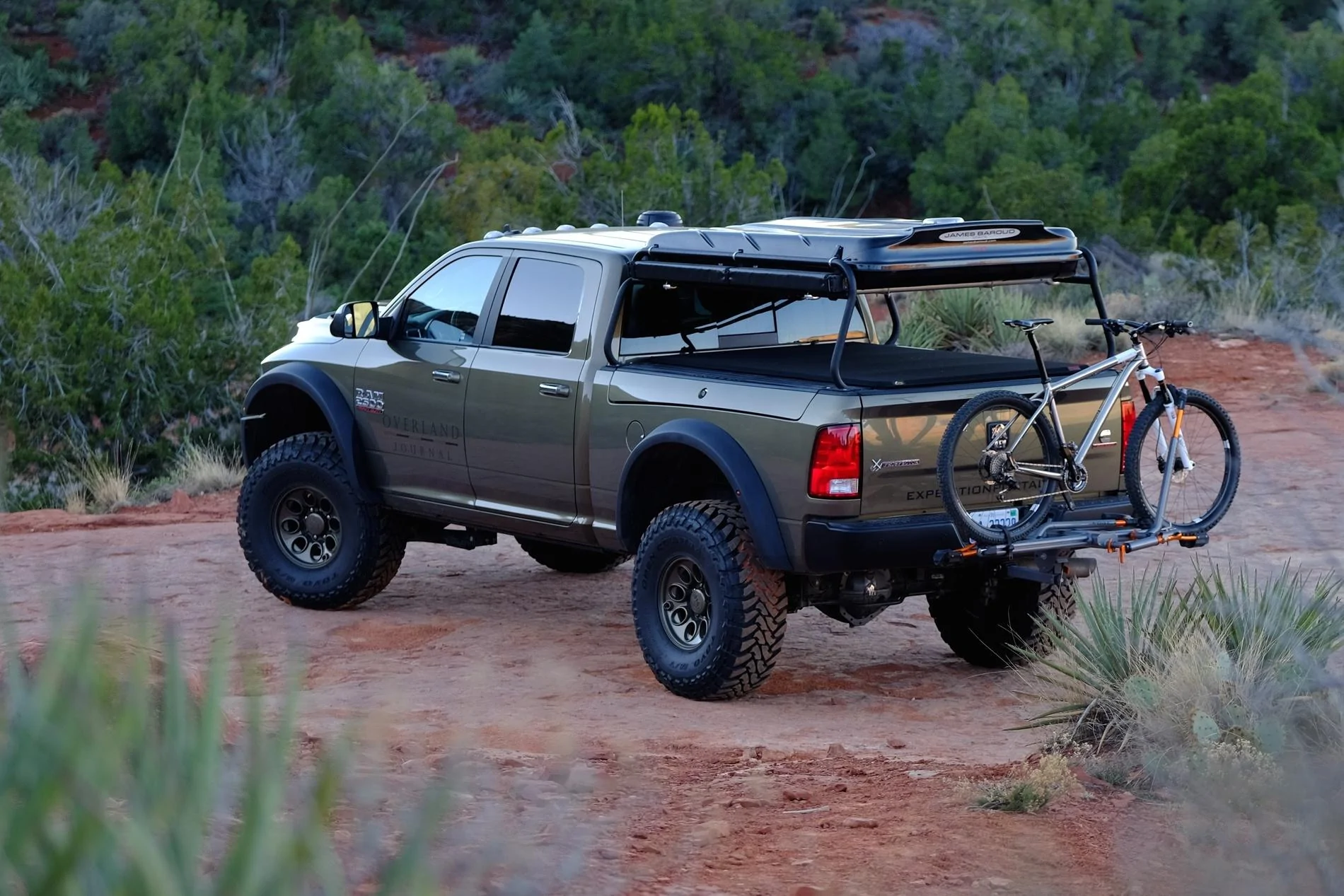 Jeep Gladiator Jeep JT-30 Ursa Minor dscf5182-version-2-jpg
