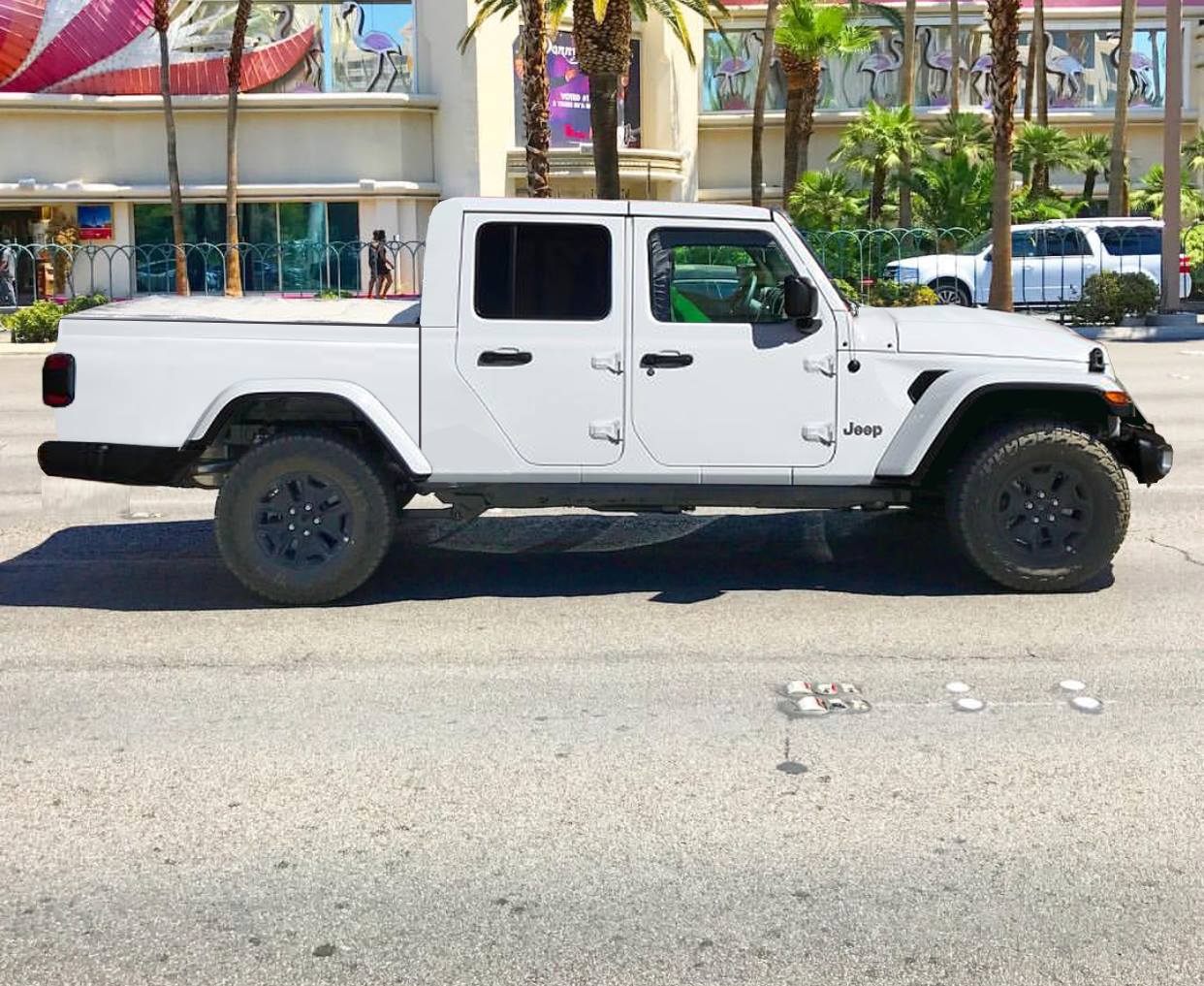 Jeep Gladiator Jeep Gladiator Pickup Truck (JT) Spy Pics and Videos! 26511166_10155590868439998_710518660_o