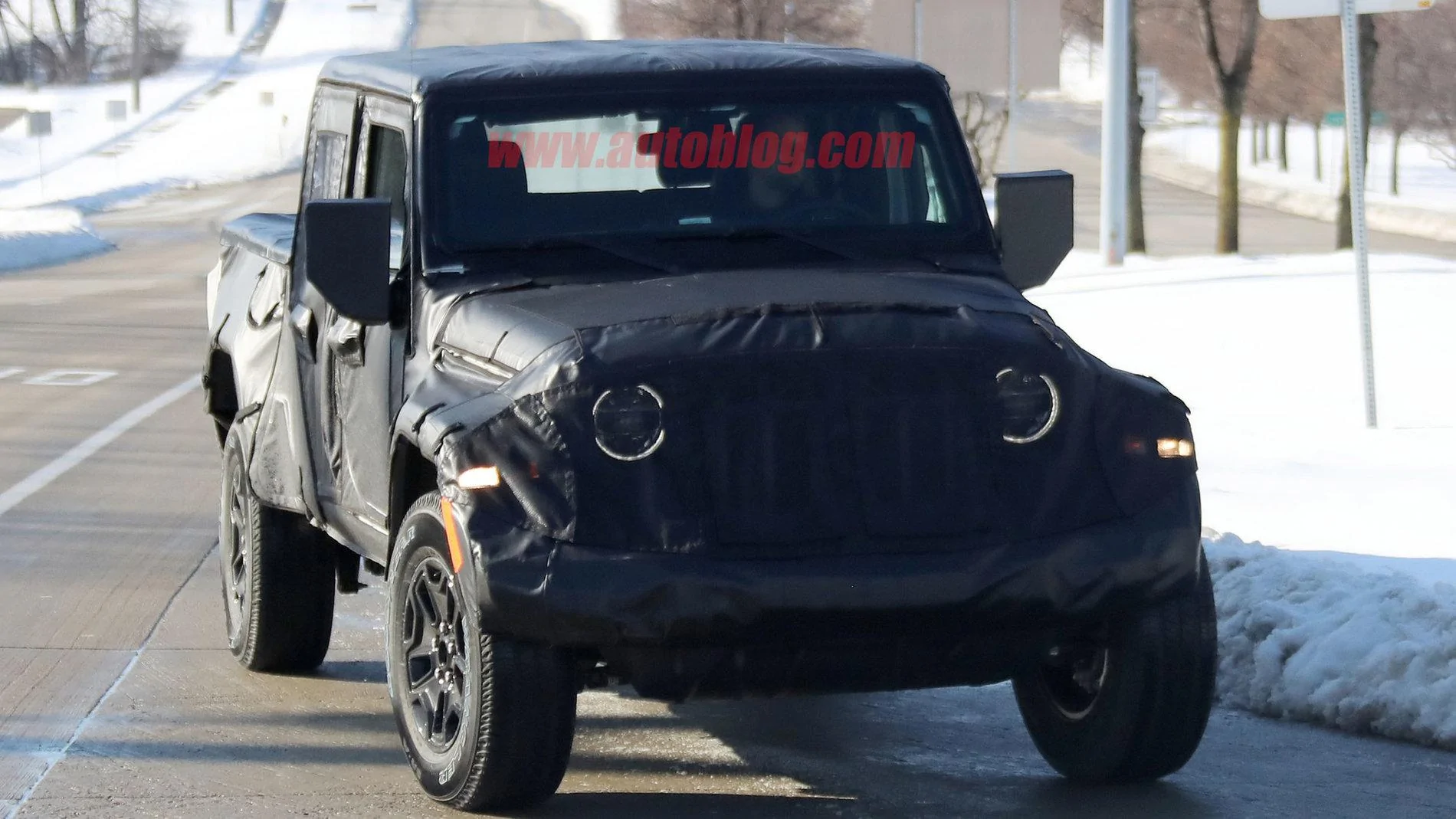 Jeep Gladiator Jeep Gladiator Pickup Truck (JT) Spy Pics and Videos! scrambler-003-copy-1