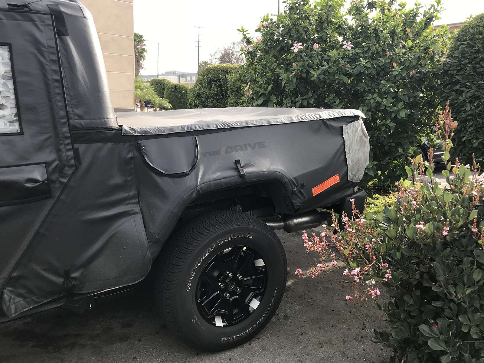 Jeep Gladiator Jeep Gladiator Pickup Truck (JT) Spy Pics and Videos! E343ADBD-C3C0-4C35-BDF2-19451108B330