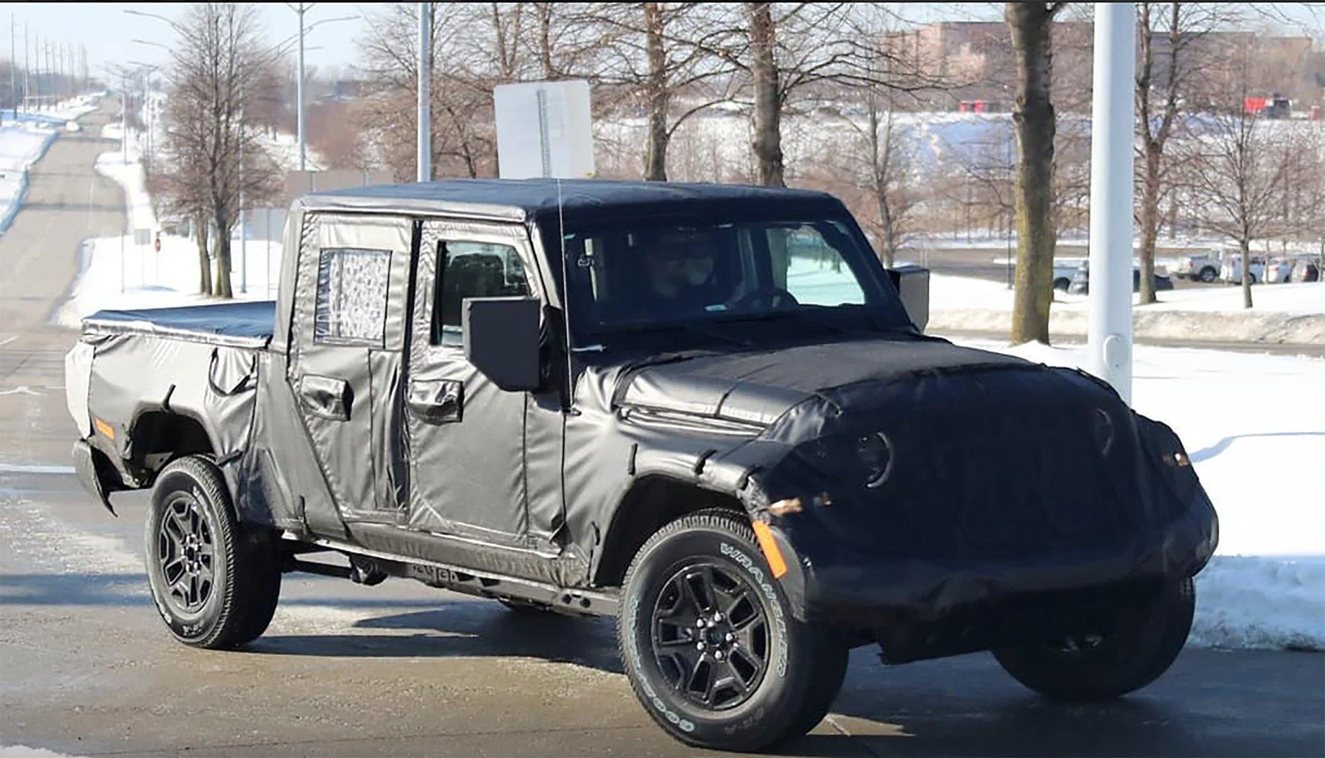 Jeep Gladiator *NEW* Spy Shots!!! jtscramblertest4