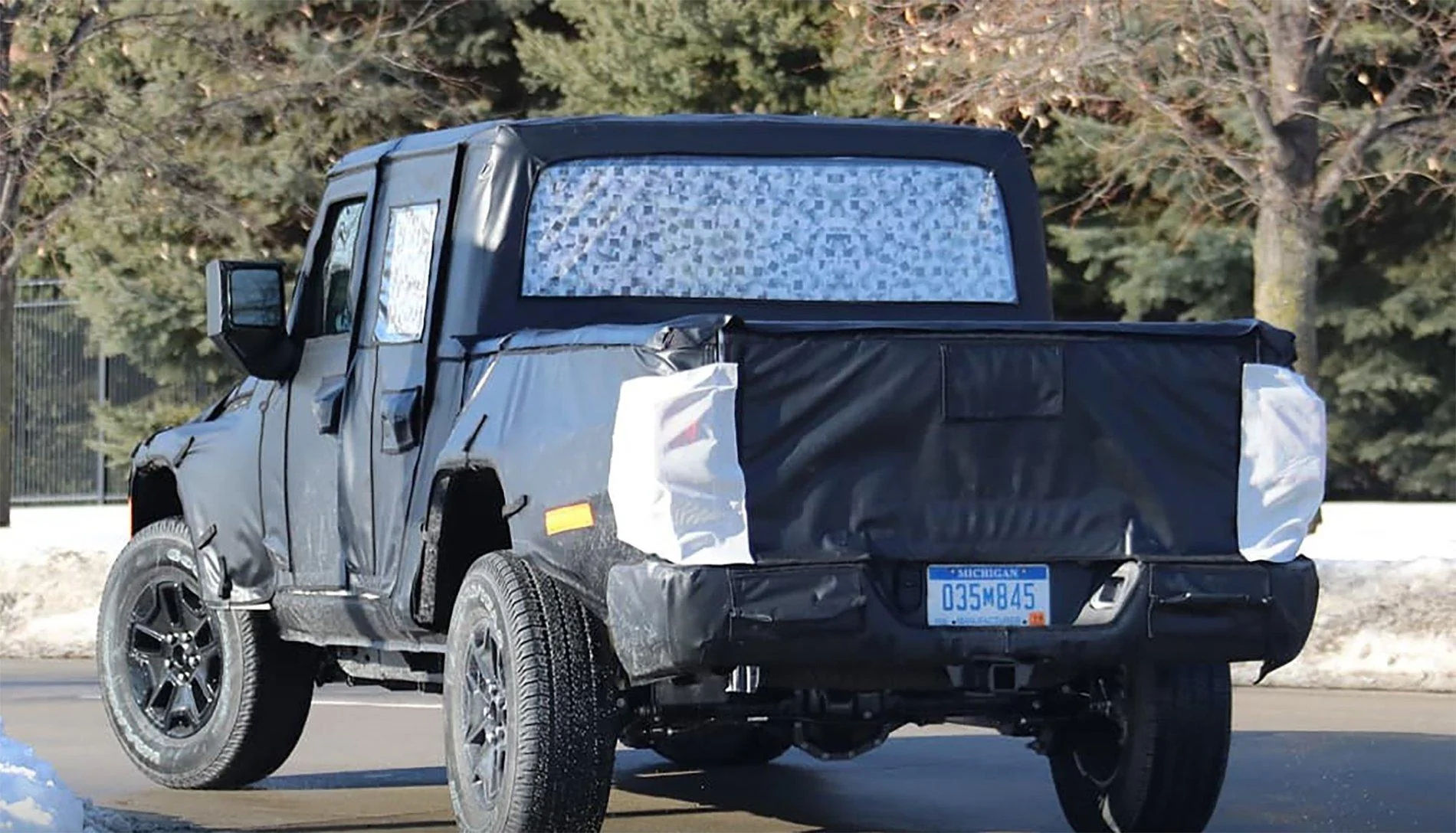 Jeep Gladiator *NEW* Spy Shots!!! jeepscramblertest2
