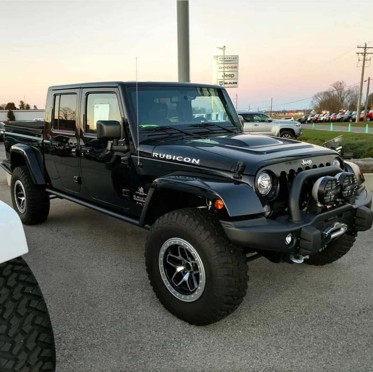 Jeep Gladiator First JT Images! 526EAE20-2CA3-4DF3-80B3-6B718F647624