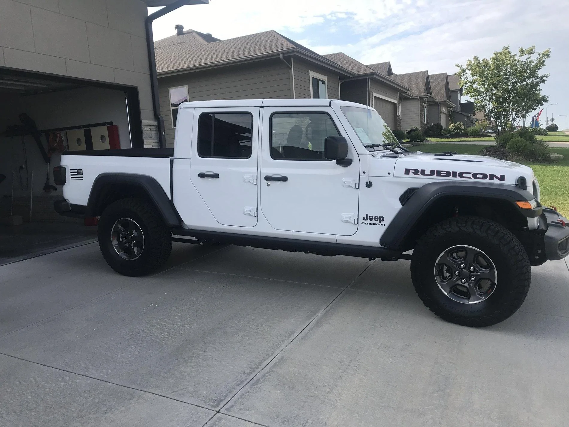 Jeep Gladiator 2020 Gladiator Wheel / Tire Recommendation 38A7057E-C653-4923-B251-59DE903D5895