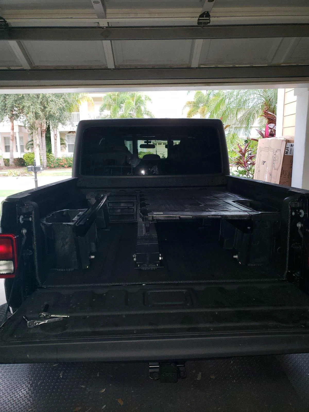 Jeep Gladiator Decked storage system installed 20190826_190011