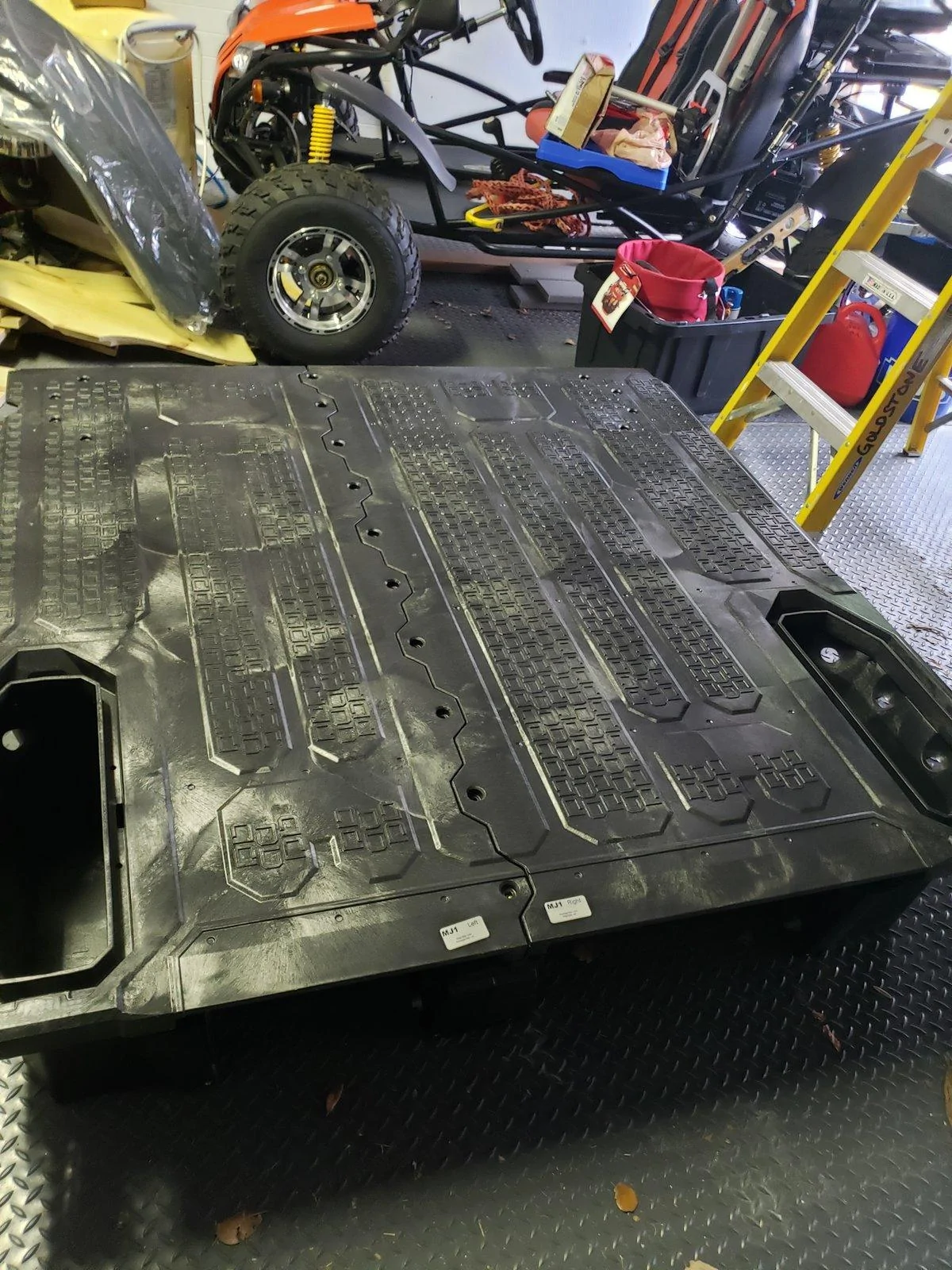 Jeep Gladiator Decked storage system installed 20190826_173015