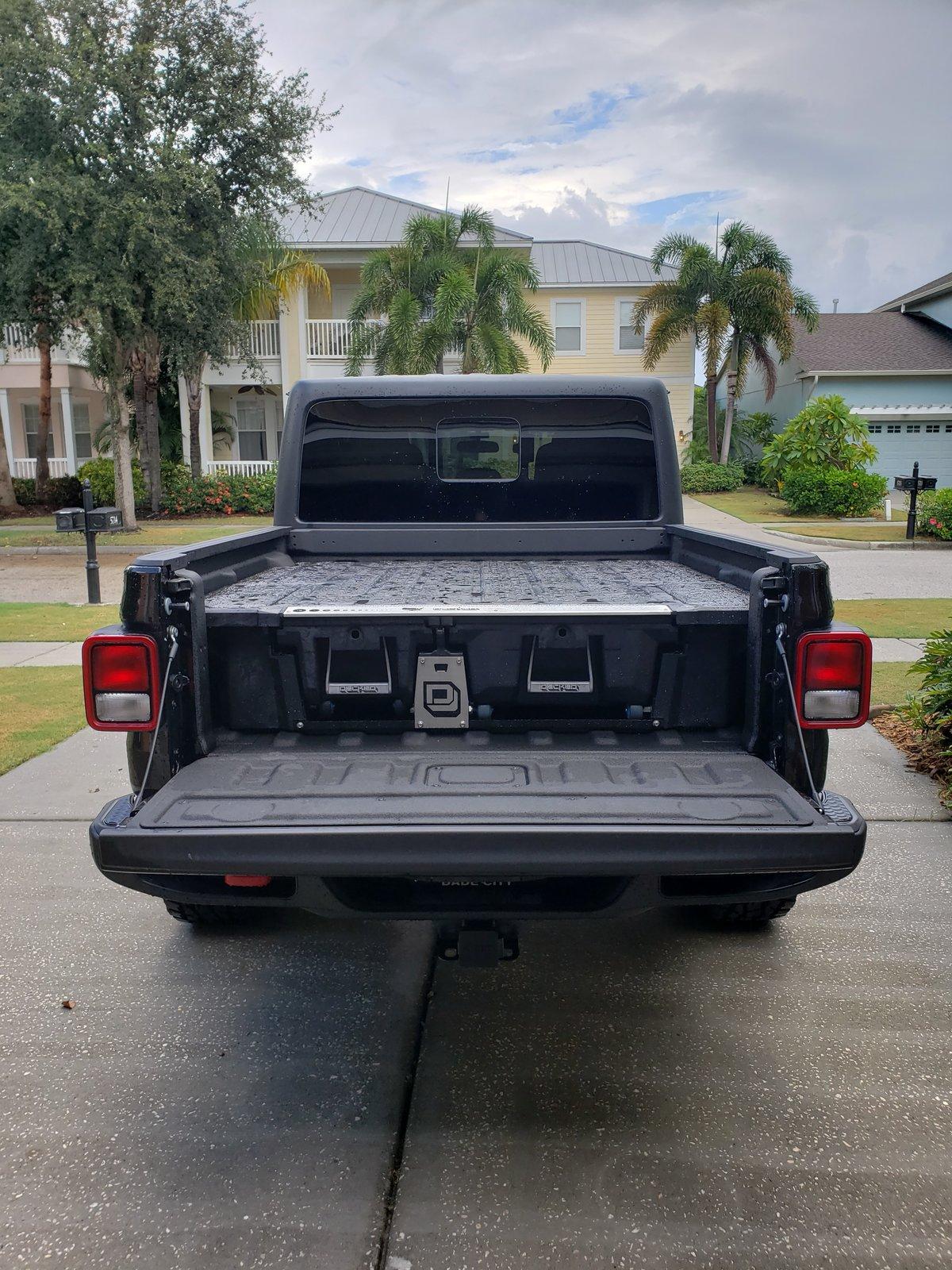 Jeep Gladiator Decked storage system installed 20190828_123552
