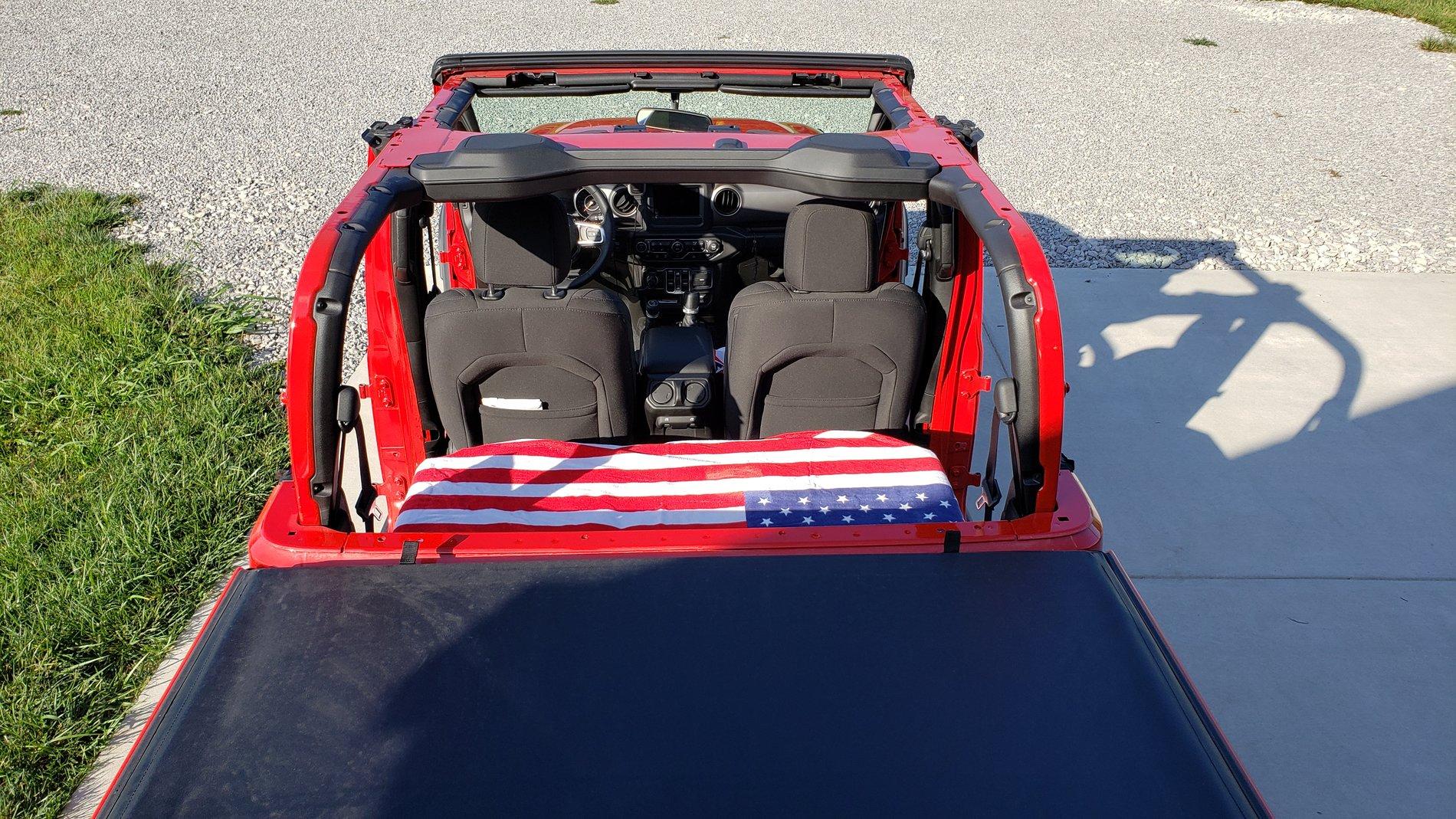 Jeep Gladiator Why do owners never take doors/tops off or go off-road? 20190828_181145
