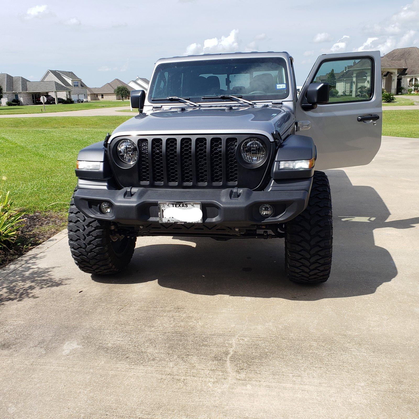 Jeep Gladiator Black grille? 20190828_225114