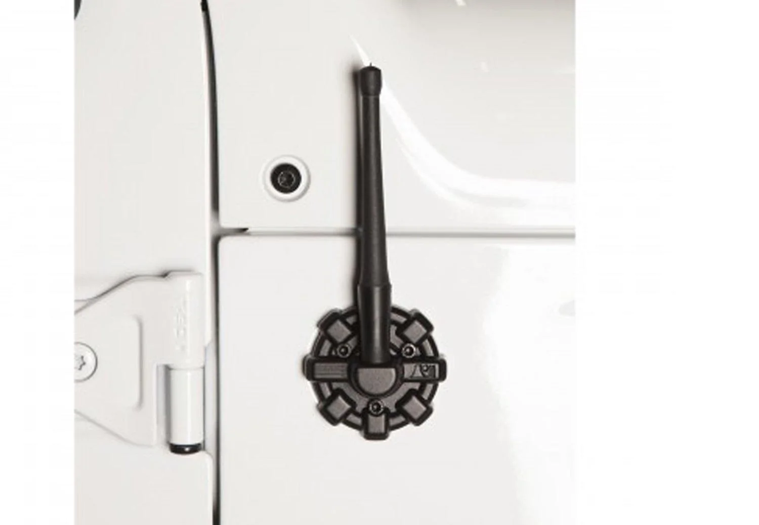 Jeep Gladiator Off-road Antenna Installed_2_1024x1024@2x