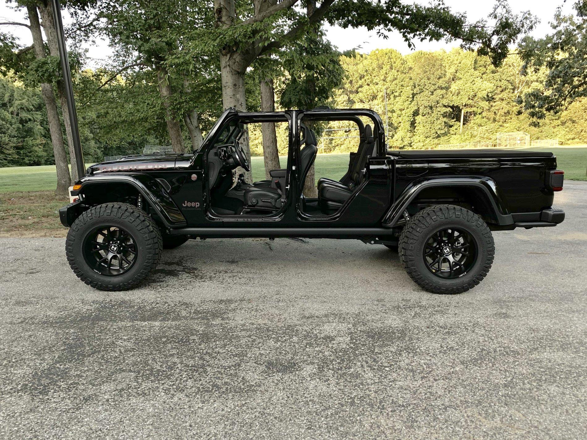 Jeep Gladiator Nude Gladiators (no doors/tops) - pics please F10F0391-BB4A-4881-A59F-E6399D49AA3E