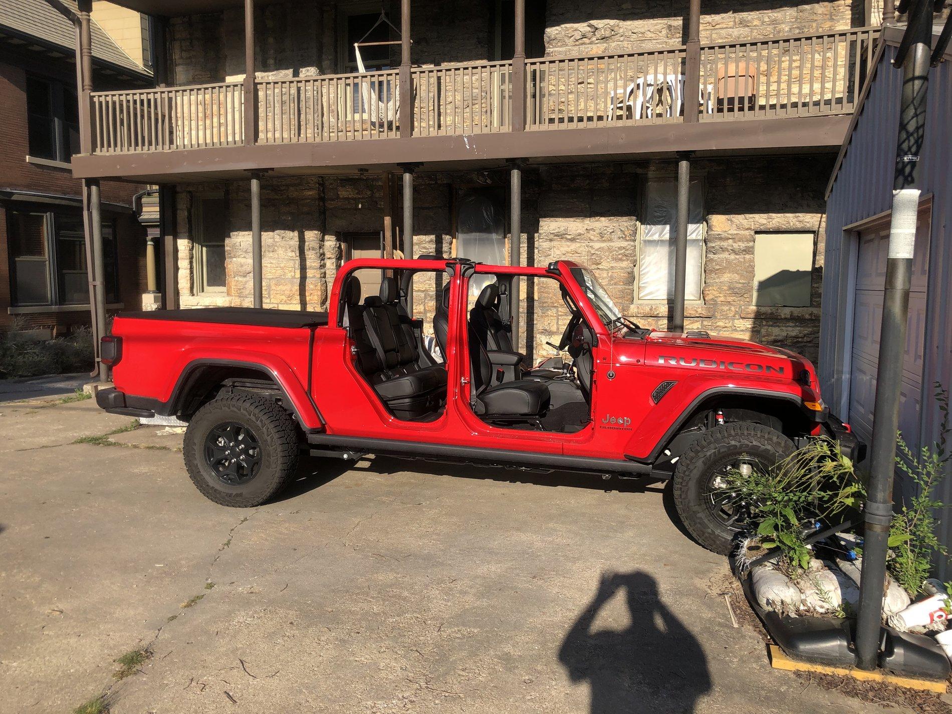 Jeep Gladiator Nude Gladiators (no doors/tops) - pics please 0397AC22-7EE6-41C8-8B0E-88CADD4EFFE4