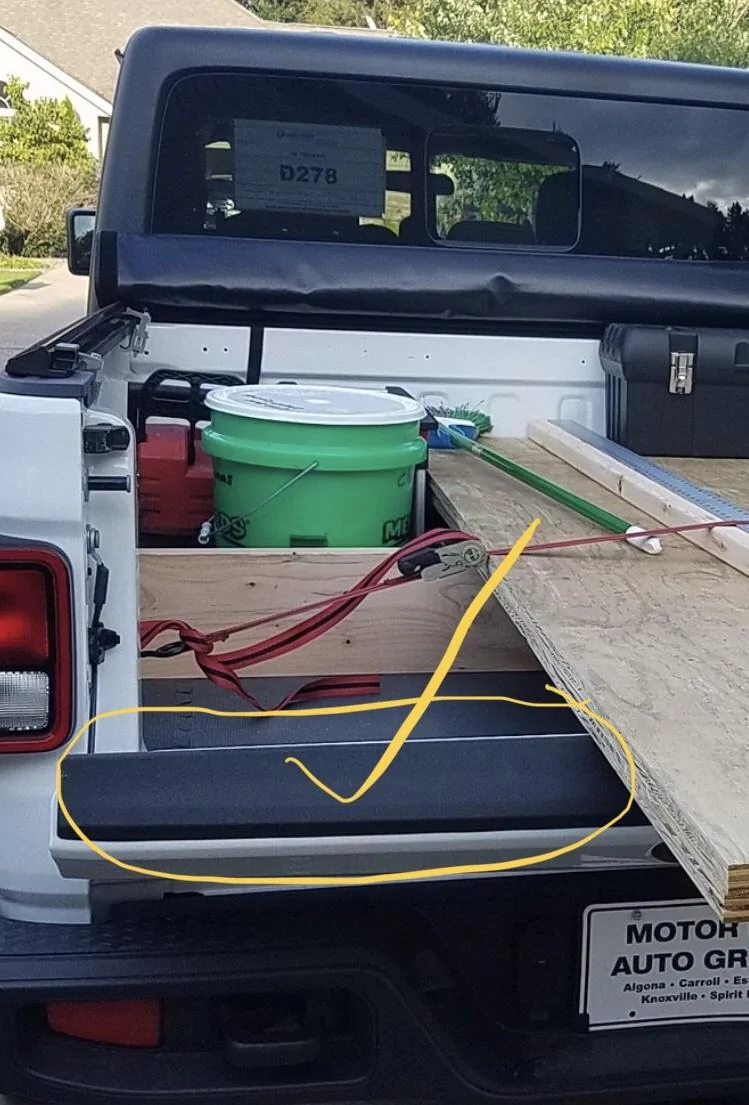 Jeep Gladiator Official "Battle of the Gladiators" Plywood photo contest! this was inevitable C20B5031-4630-4984-B959-2FF06A4766A8