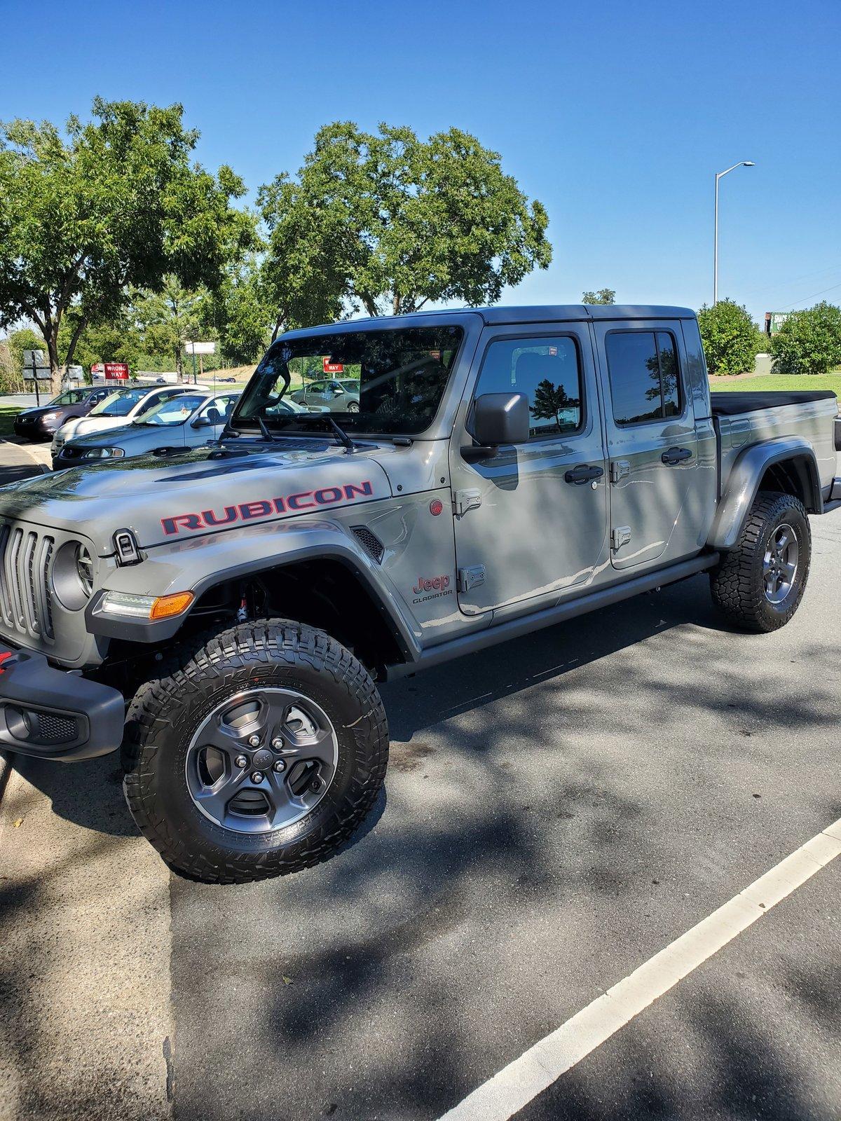 Jeep Gladiator Sting grey owners (future) check in 20190830_155447