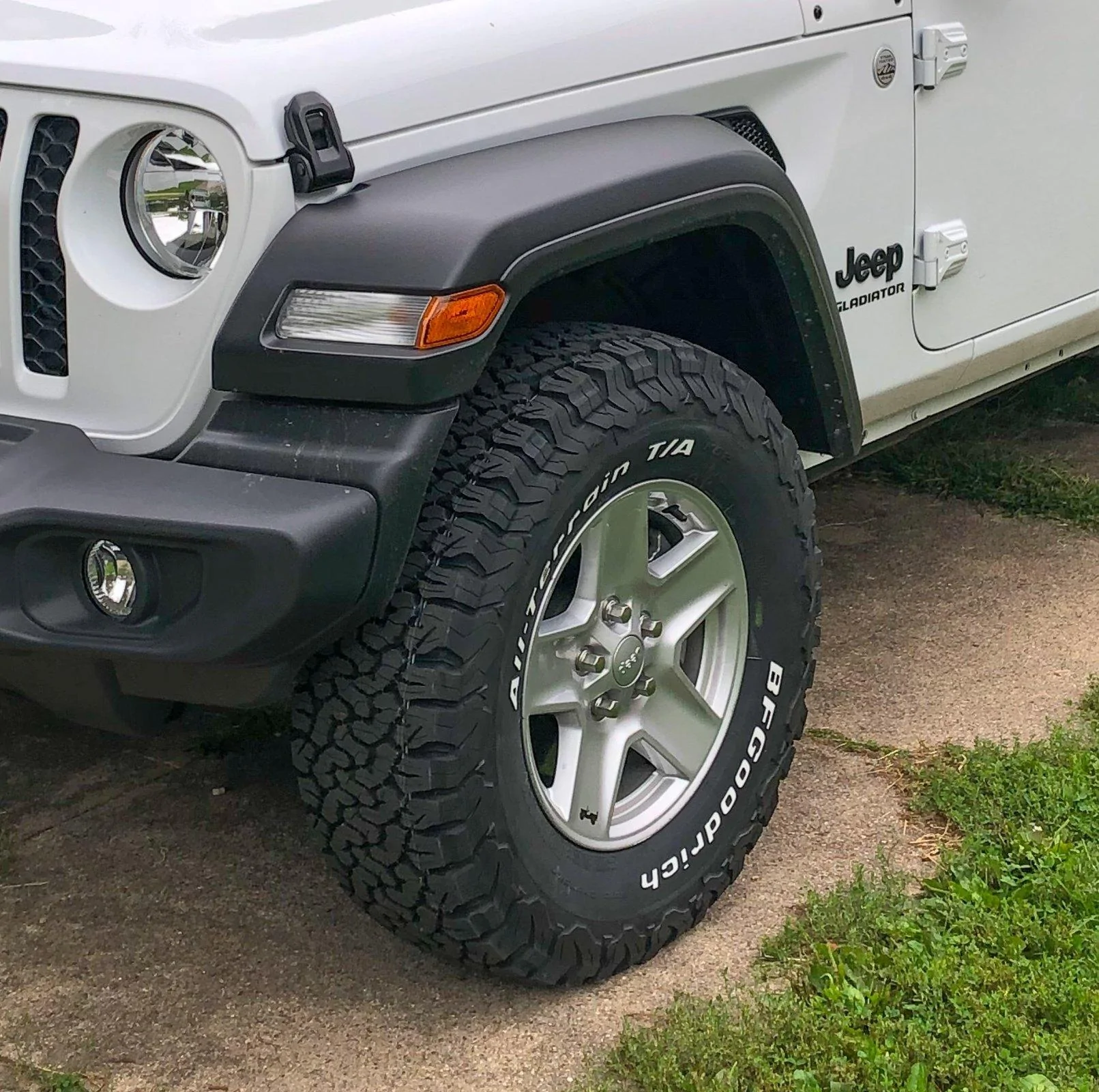 Jeep Gladiator Why are the stock wheels so bad? 1B5D178B-59B9-4CD4-A576-90E30015B818