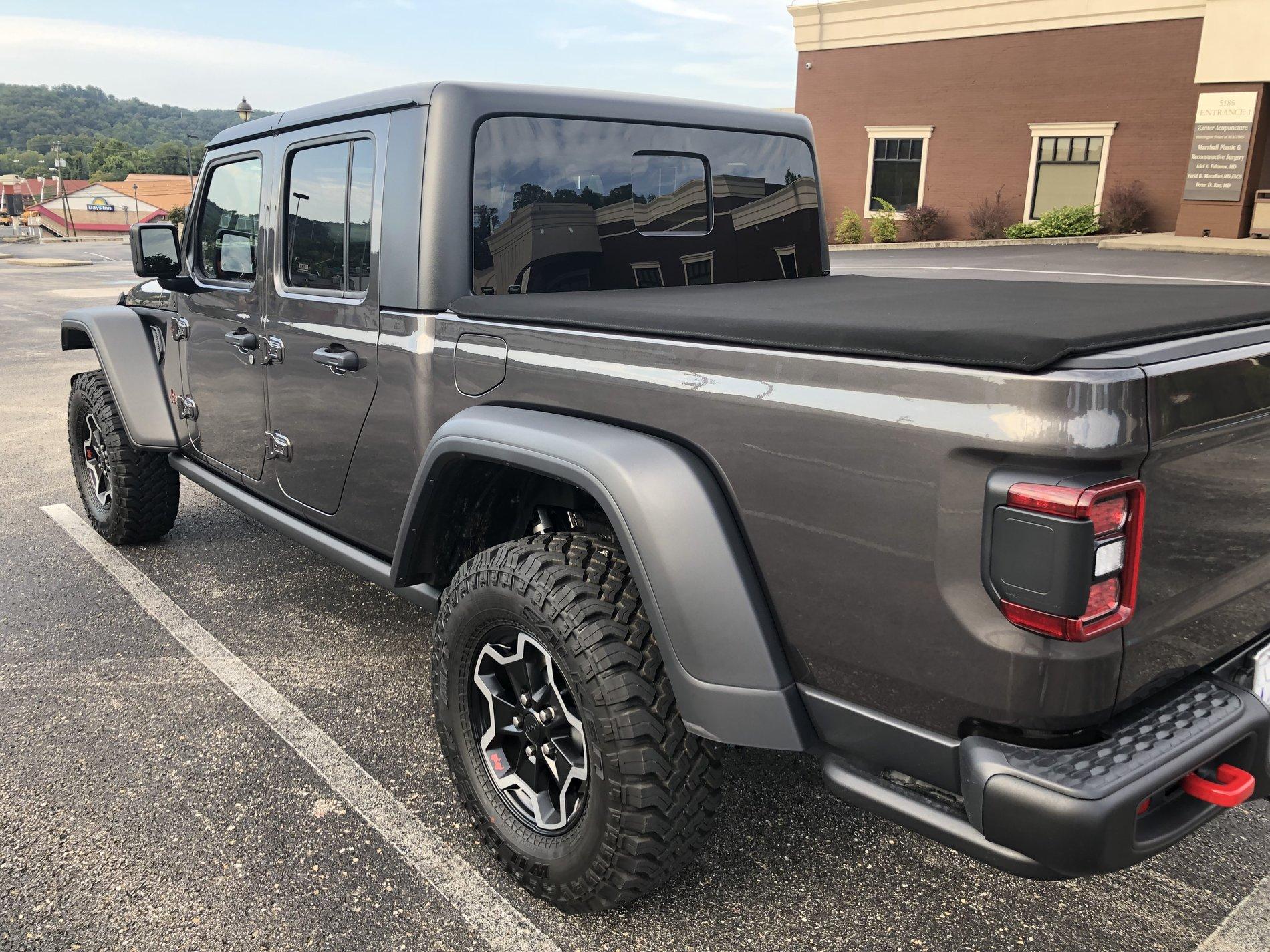 Jeep Gladiator GRANITE CRYSTAL JT Gladiator Club IMG_4595