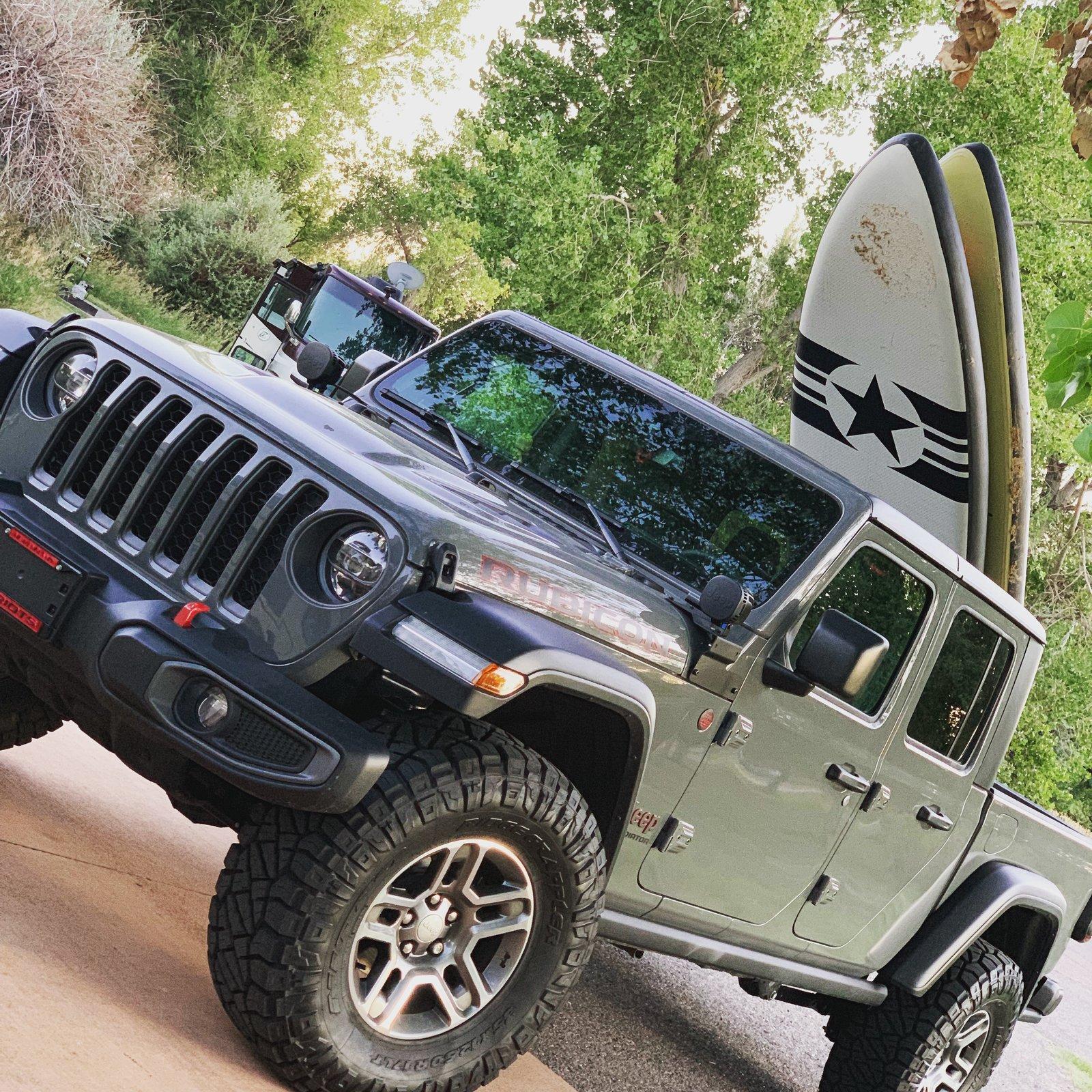 Jeep Gladiator Sting grey owners (future) check in BAE67680-F8D3-473F-B37E-A01B0BC90FCA