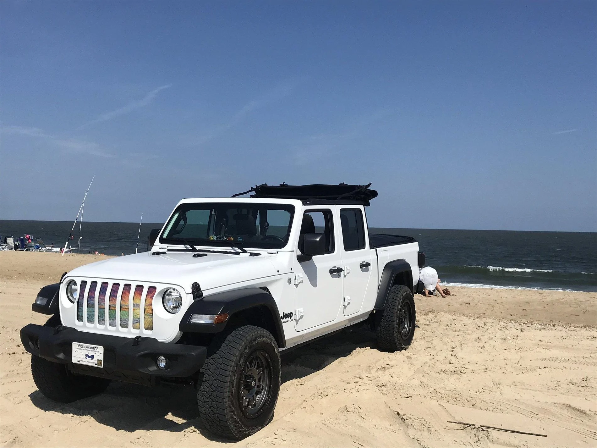Jeep Gladiator DJ the Persevering Gladiator 441815B4-EFE5-4A68-BF14-25D09F7B2787