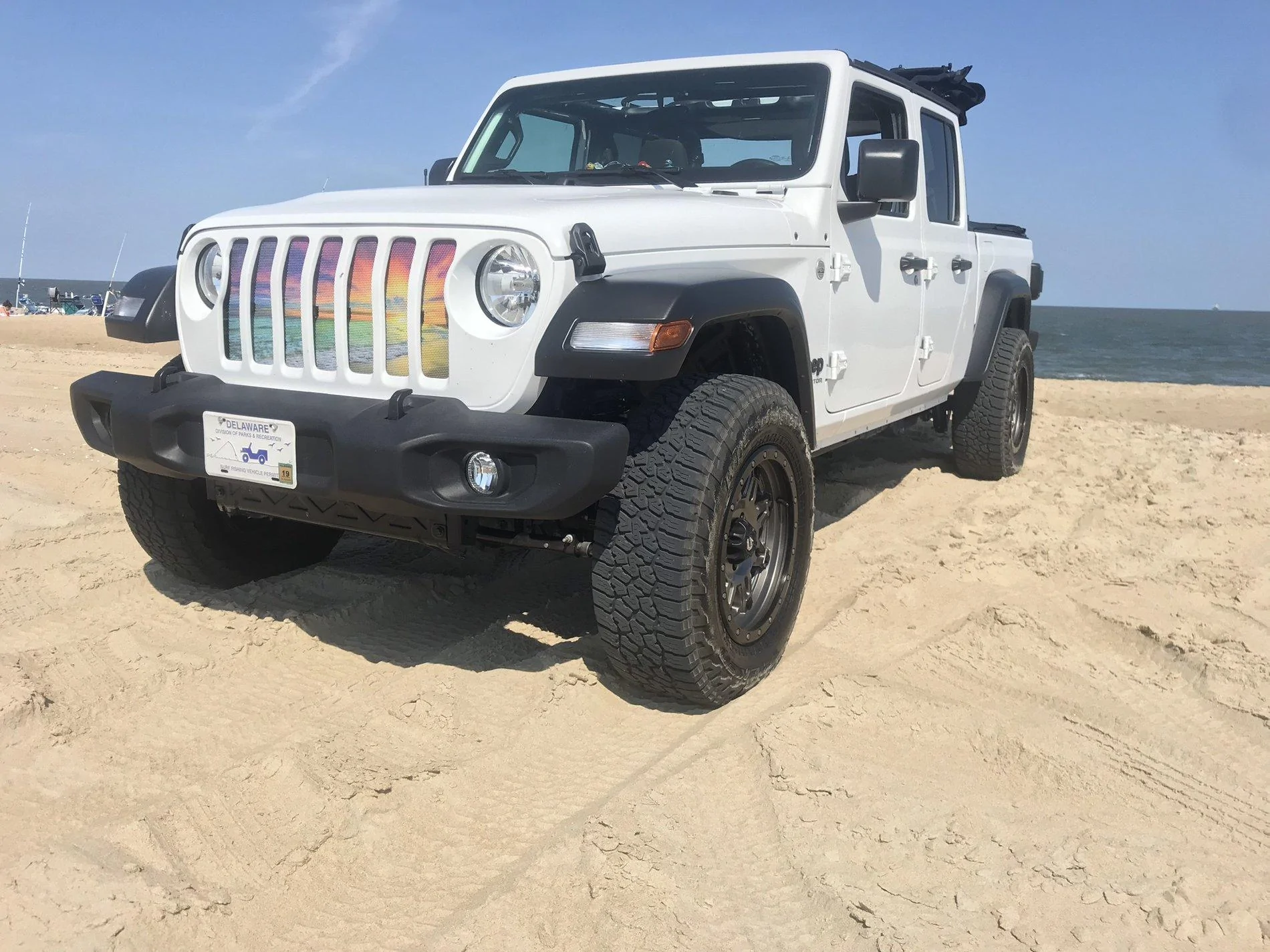 Jeep Gladiator DJ the Persevering Gladiator F550362B-E647-4F09-90EA-3CCA8B122FFC