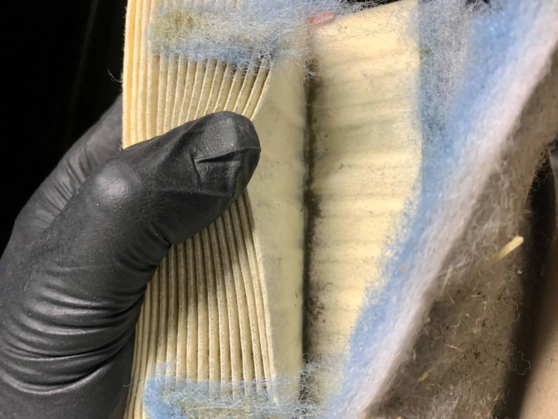 Jeep Gladiator Doc's Diesel Air Filter OEM_Filter_Dirt