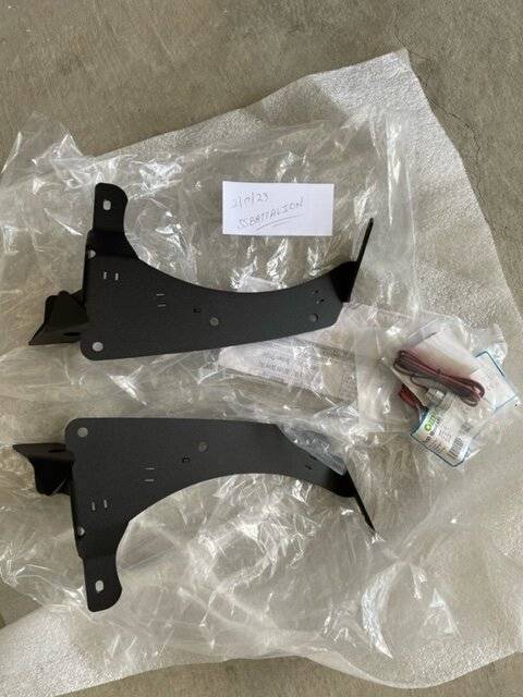 Jeep Gladiator JL/JT Rubicon Artec Front Fender Chop Kit Brackets w/LED - NIB art2