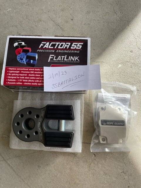 Jeep Gladiator Factor 55 FlatLink w/Rope Guard - NIB - Price Drop fact1