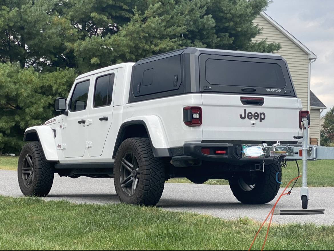 Jeep Gladiator RSI Smartcap Evo w Crossbars 0263C099-234D-496A-BA55-D54DF1C135F4