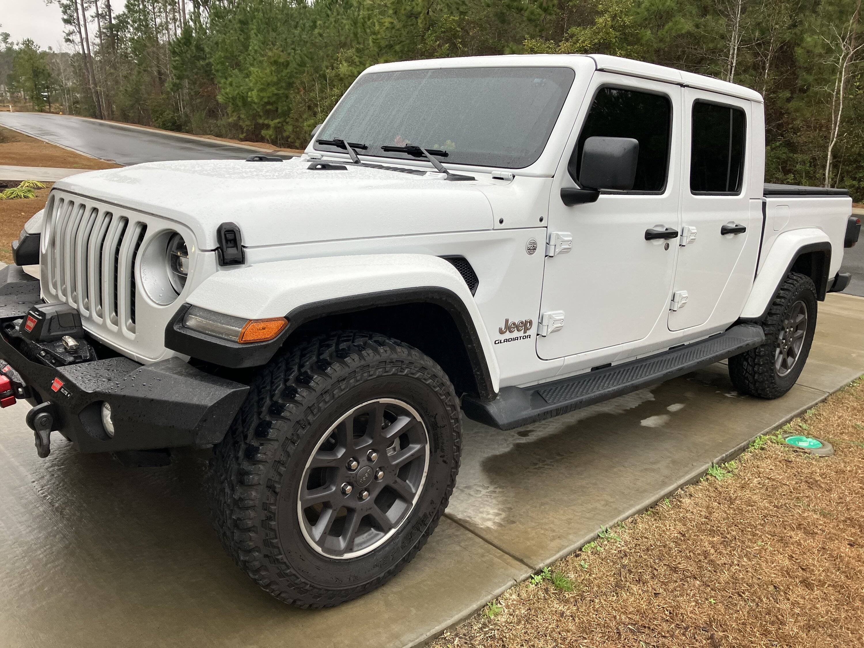 Jeep Gladiator BRIGHT WHITE Gladiator JT Club CE4005BF-B950-4476-99F7-0DE102217205