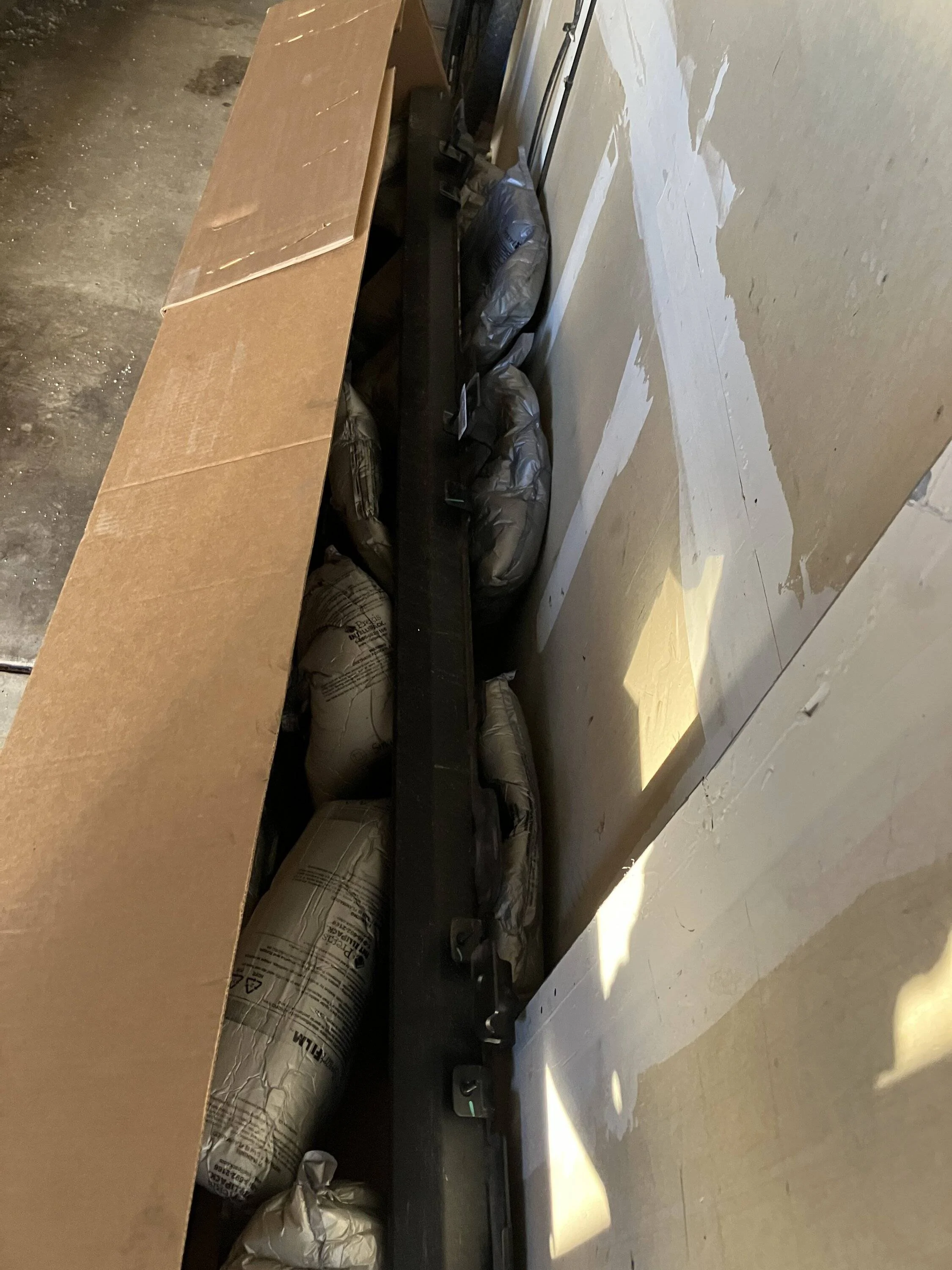 Jeep Gladiator $25 Rubicon rock rails (sell or will trade for engine cover) tempImageTwGsPA