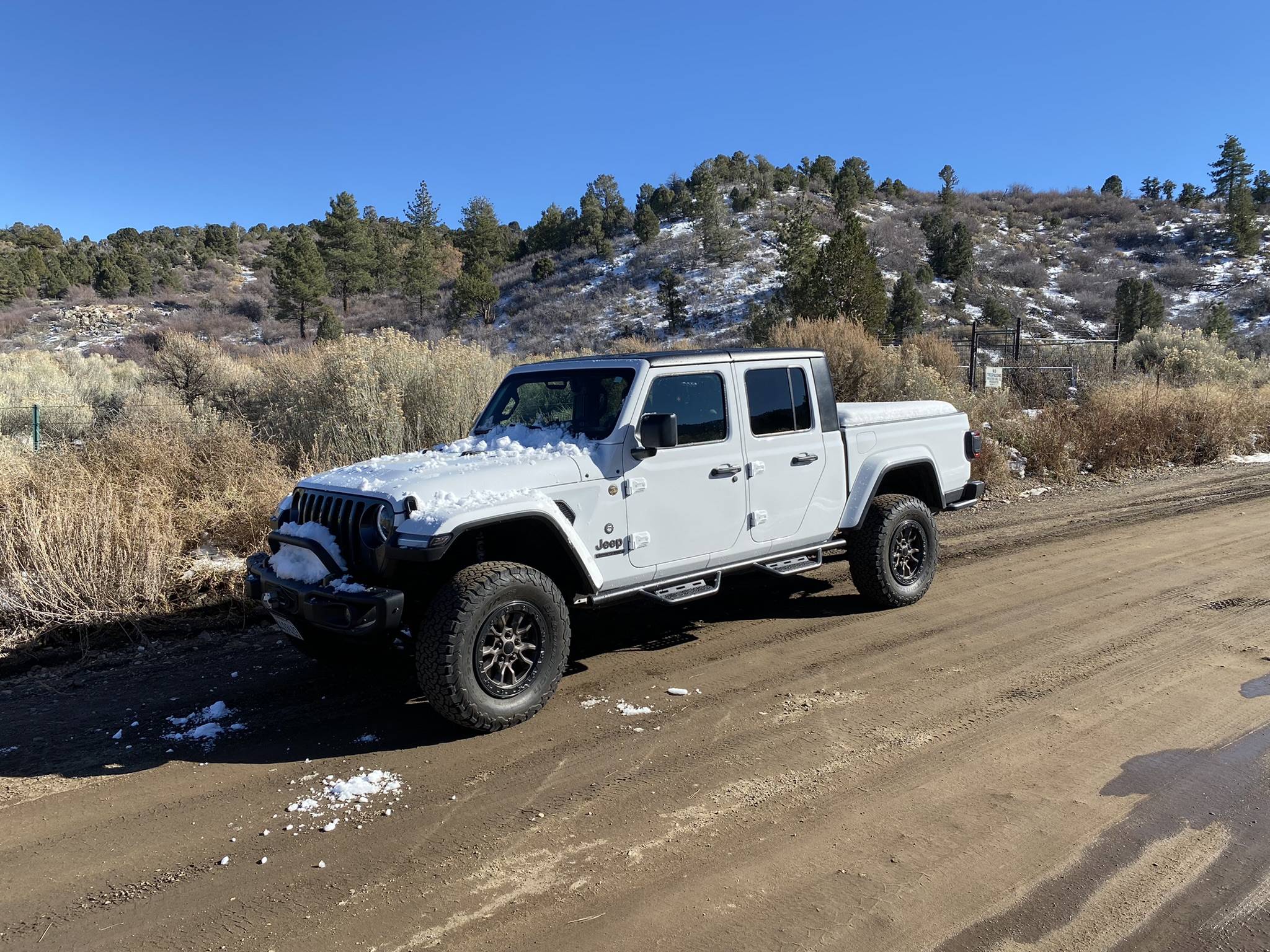 Jeep Gladiator Good JT 2.5" lift for 35's and shock setup for a JT overland? 9C4B1E8B-F38E-4471-976F-A8BDECE2CD7B
